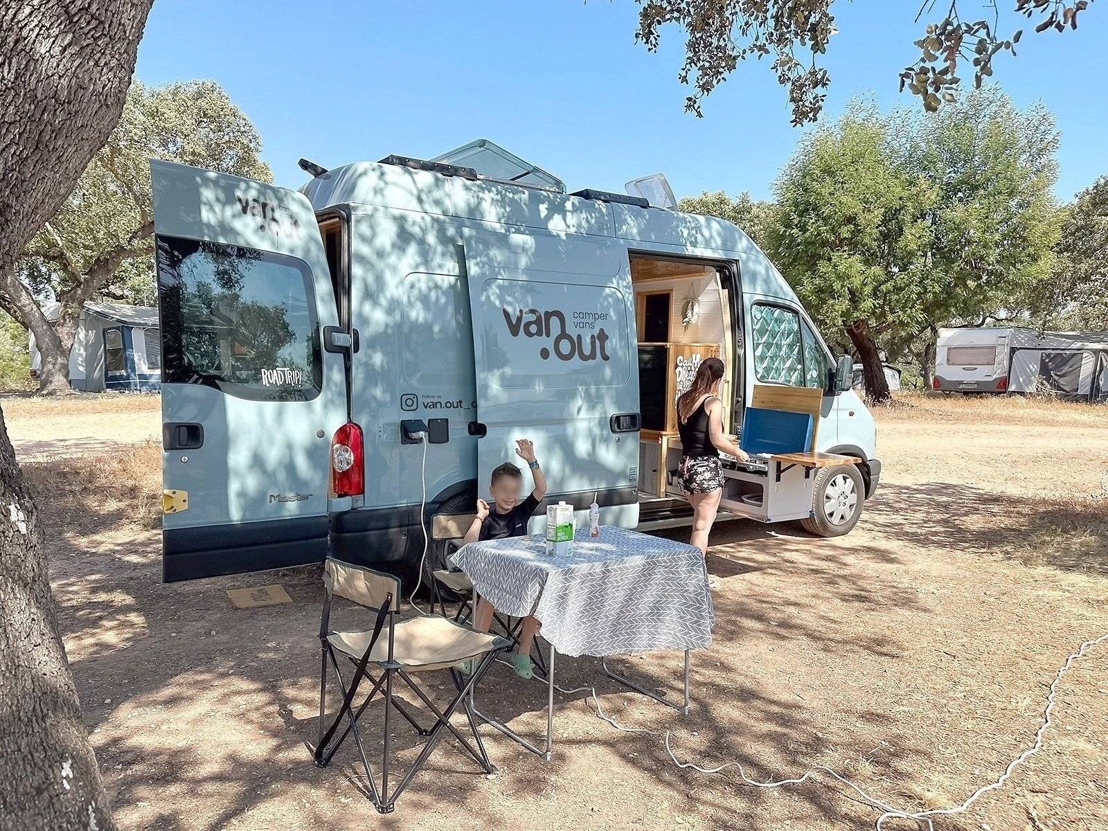 van.out Renault Master