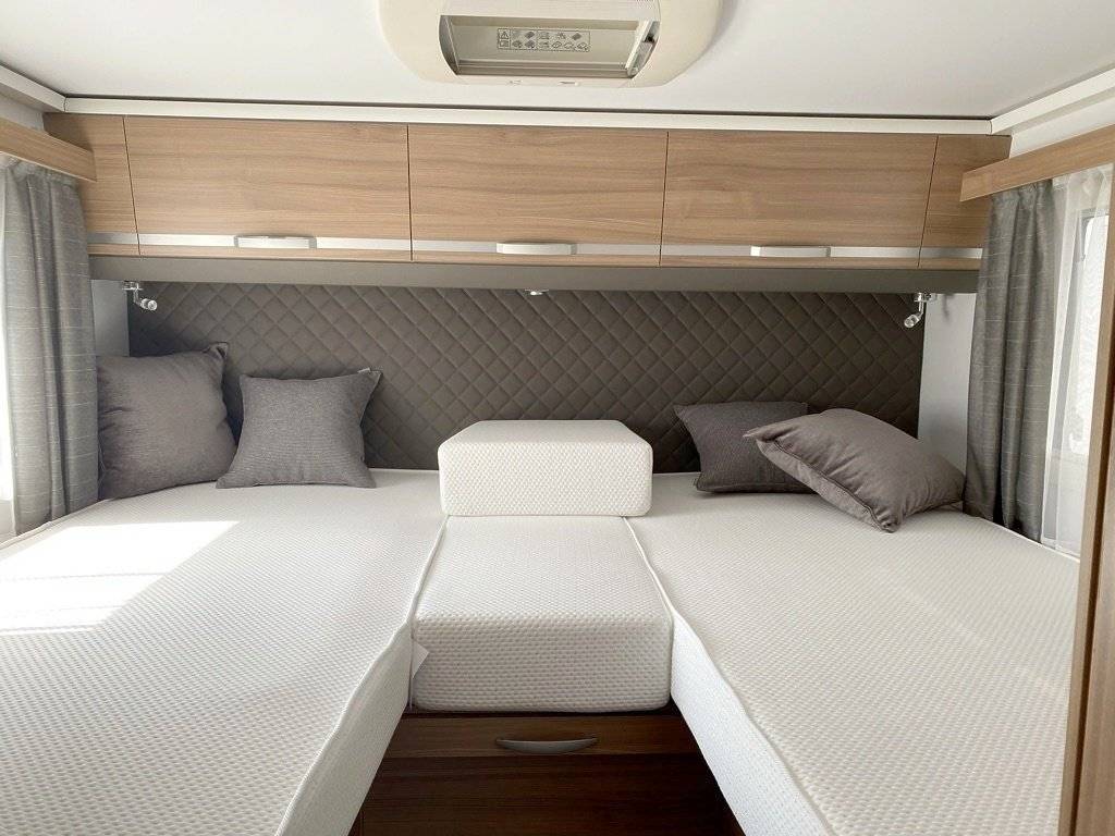 Adria Coral XL Axess 670 SL