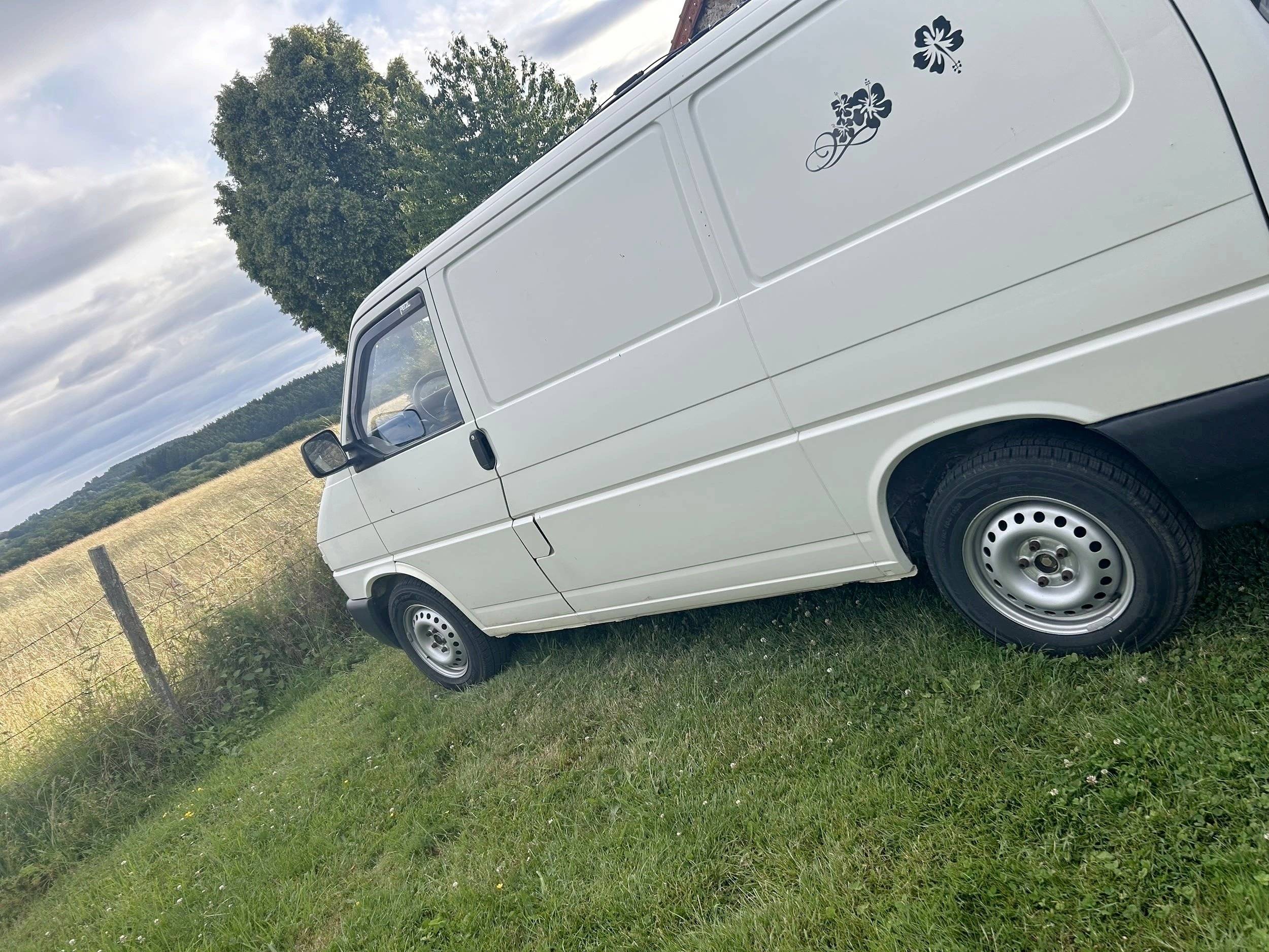 Volkswagen Transporter T4 2.4D