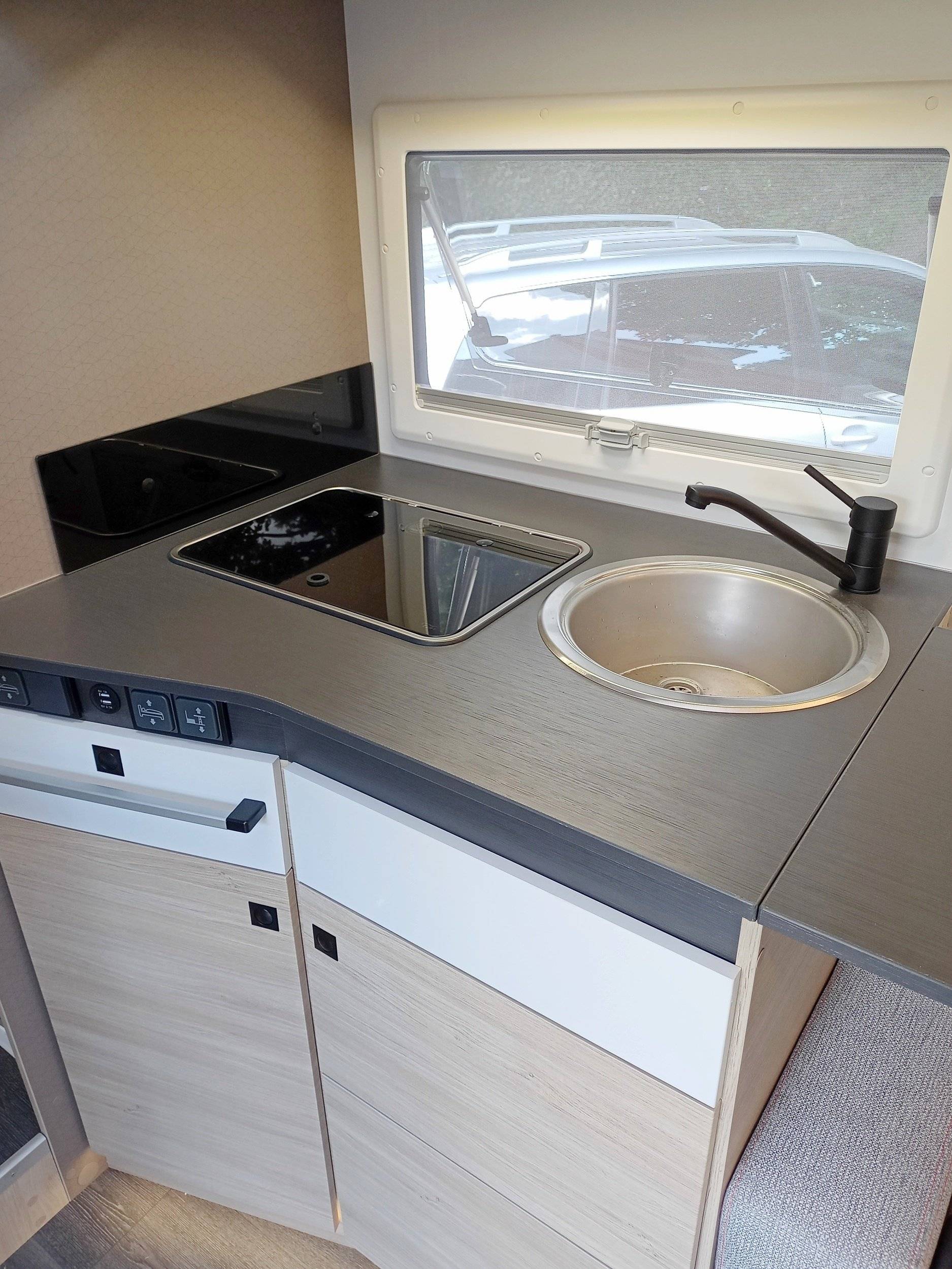 Challenger Challenger 380