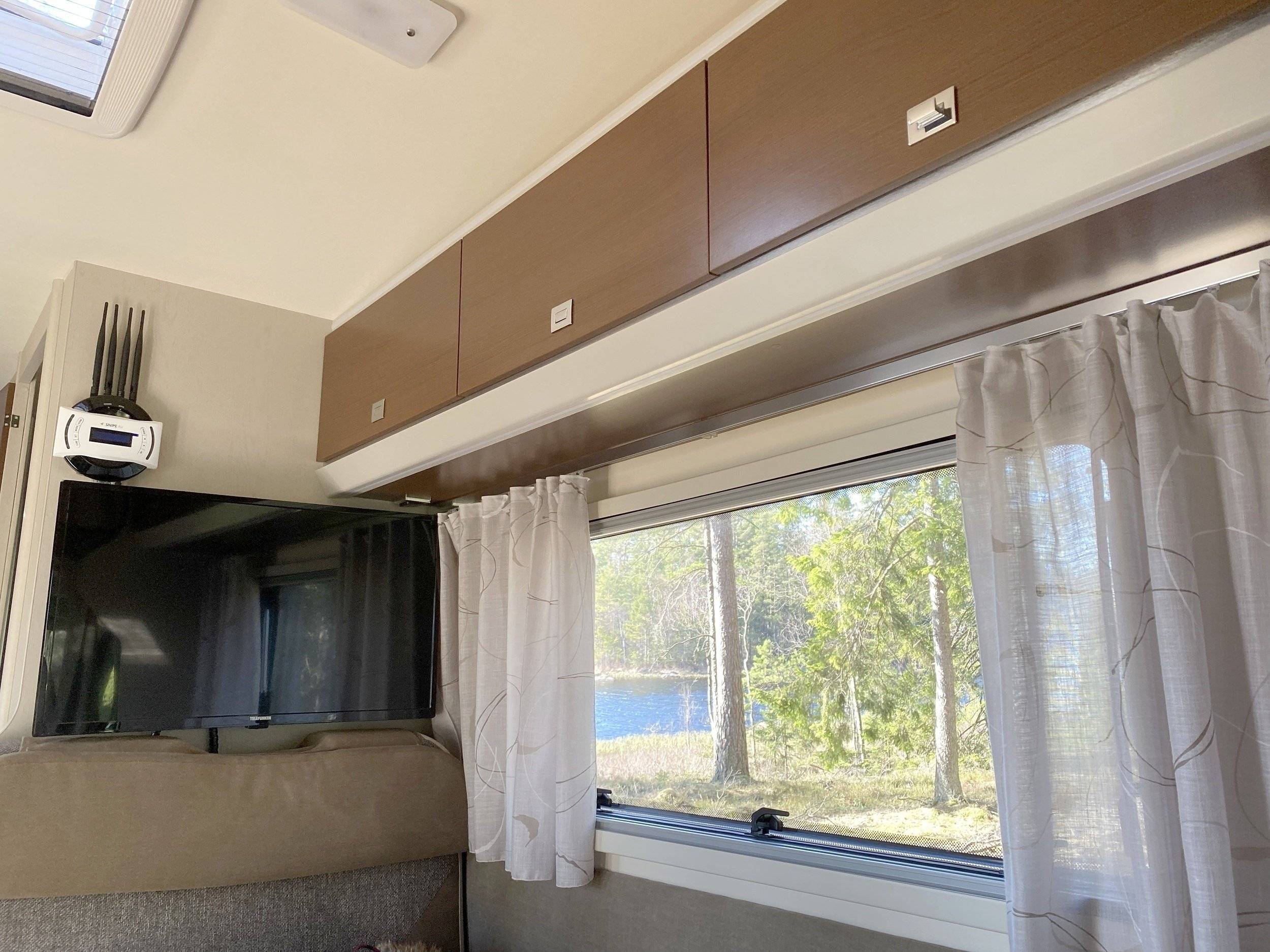 Dinette Fiat Ducato 2,3 l 148 ch - Yescapa