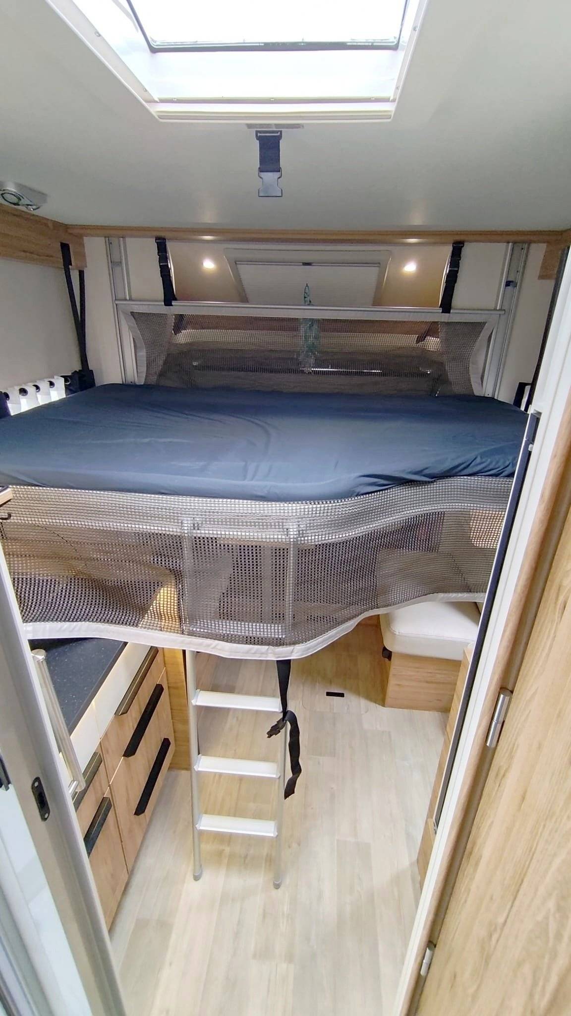 Berth Fiat Ducato 2,2 l Multijet 130 ch. - Yescapa