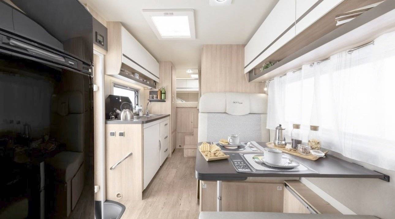 Coin repas Peugeot Boxer 2.2 140cv - Yescapa