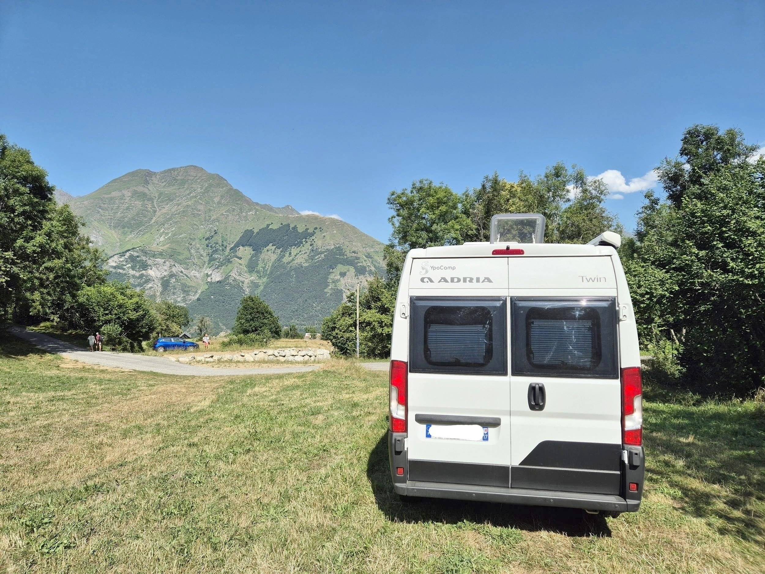 Adria Twin 600 SPB Family