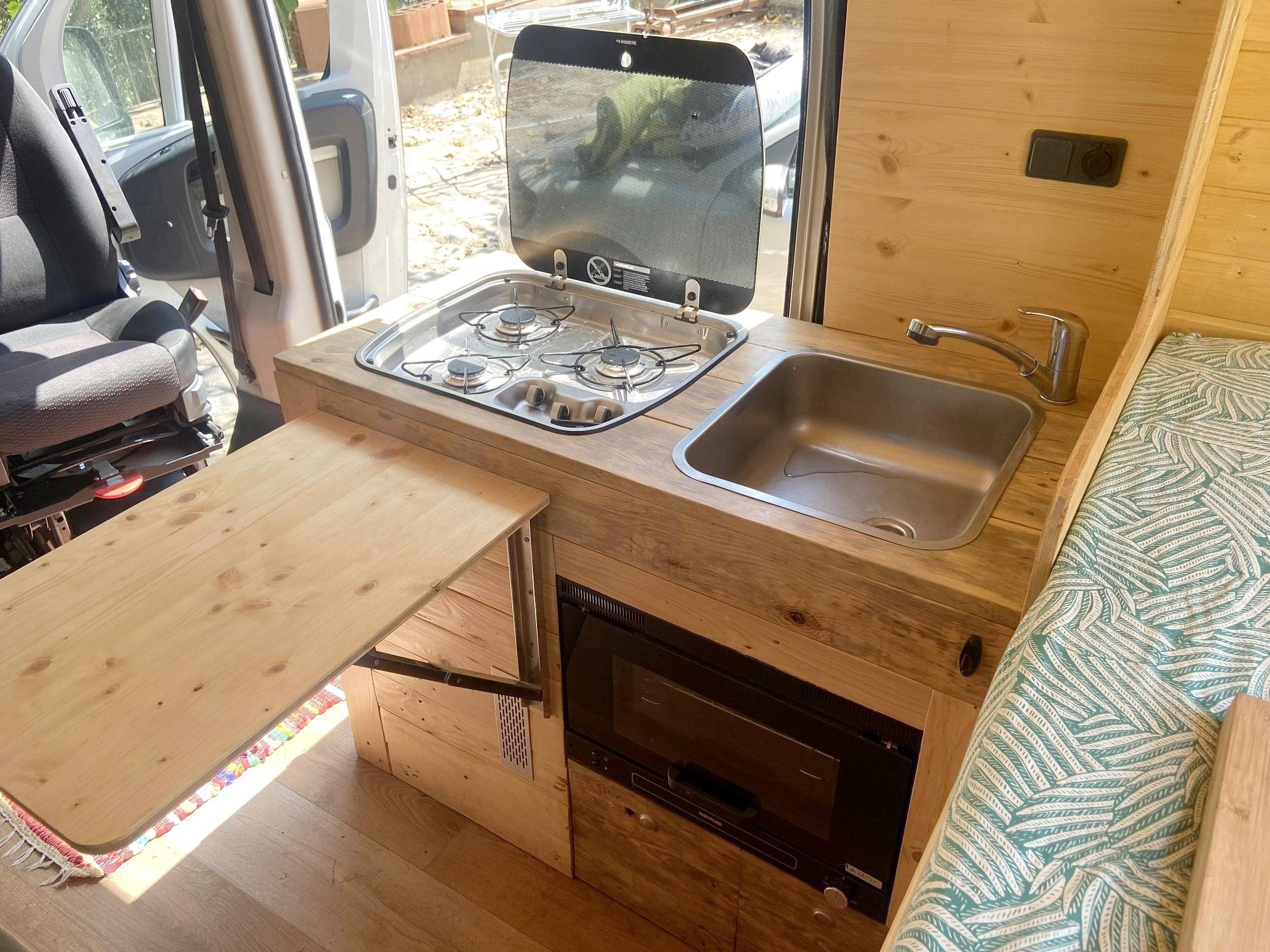 Peugeot Boxer 2,0 l 130 ch