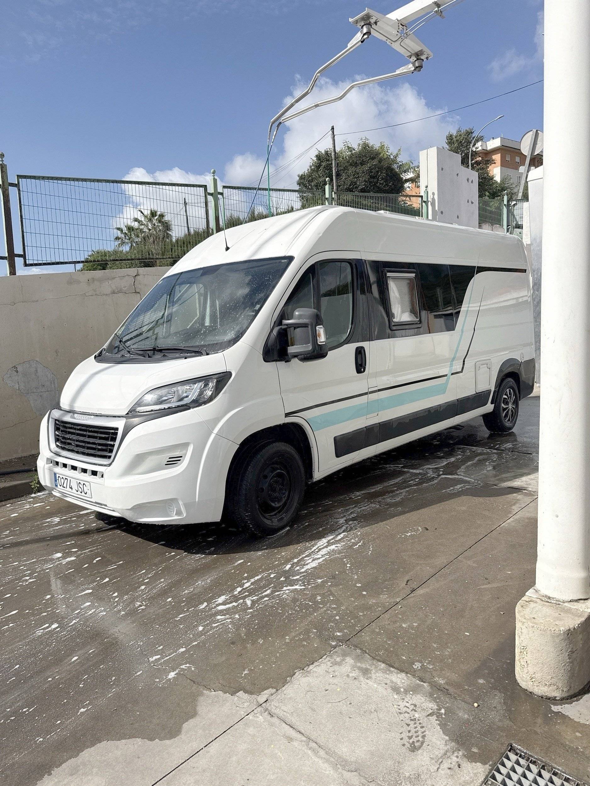 Peugeot Boxer 2,2 l hdi 130 ch