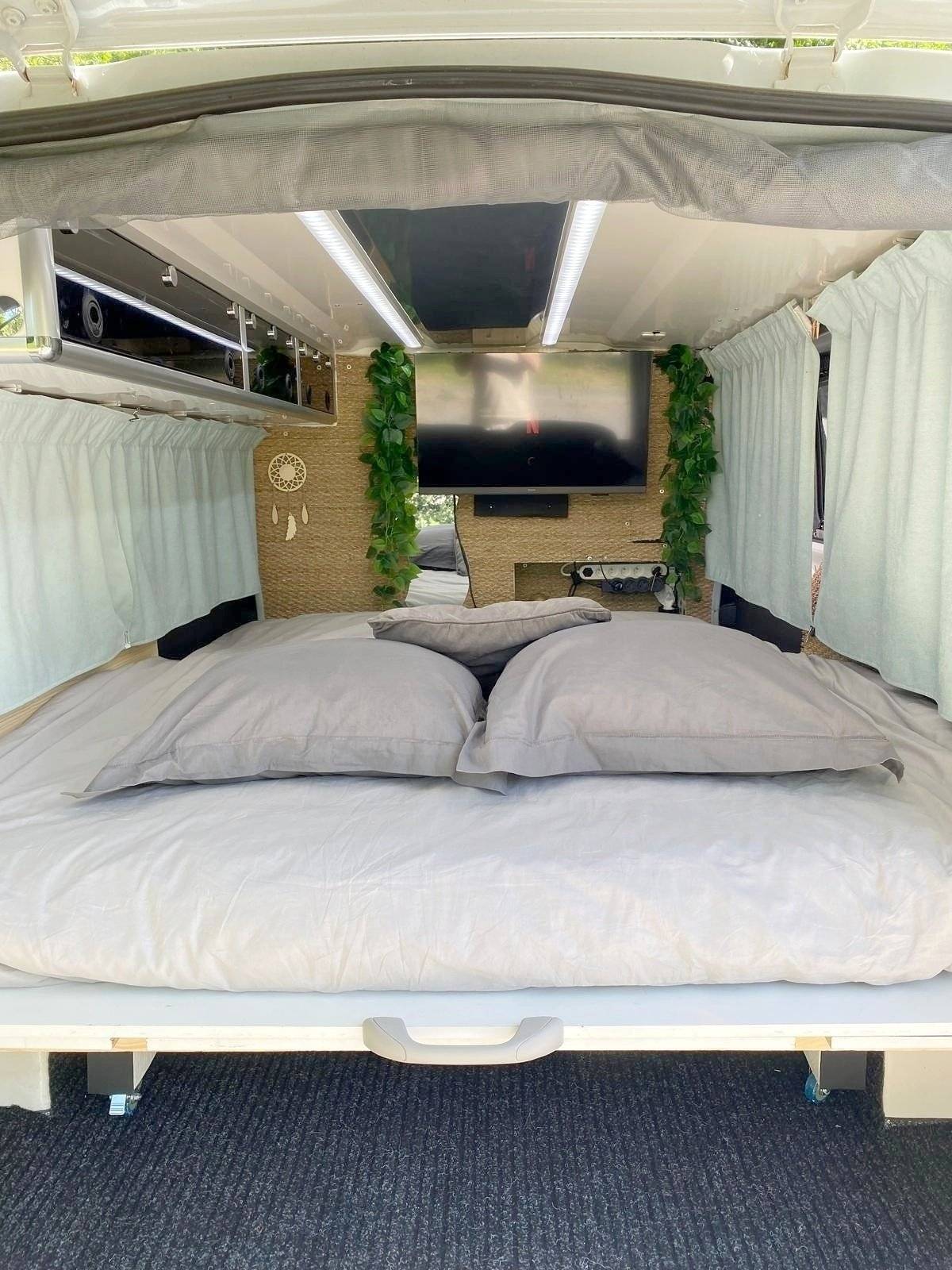 Couchages Renault RENAULT TRAFIC III Grand Confort - Yescapa