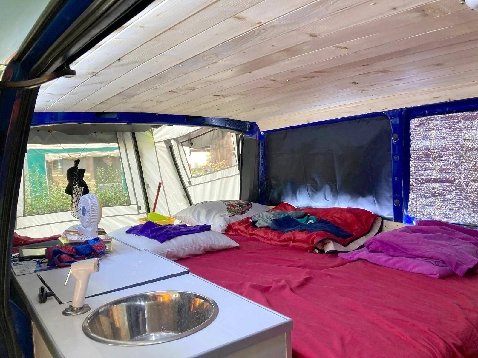 Custo Van Wildcampers