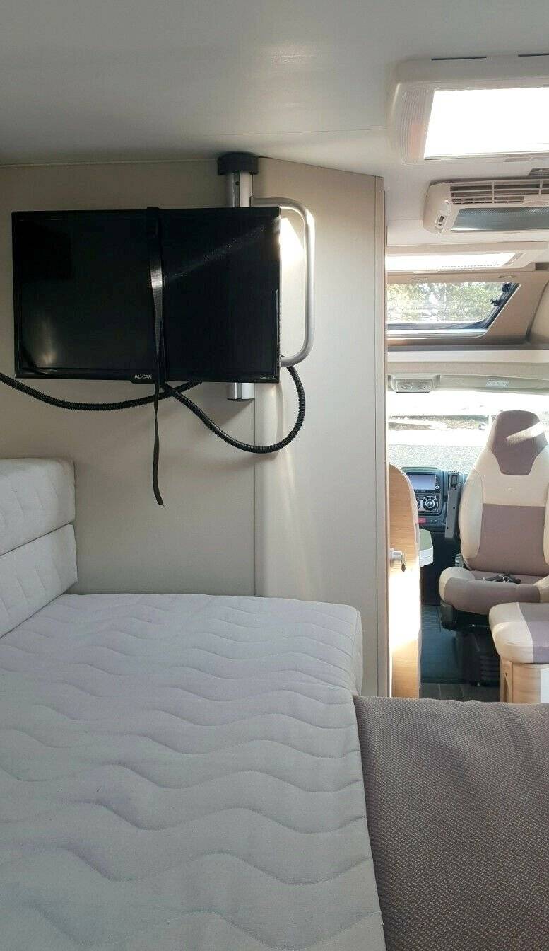 Adria Compact SLS mit Slide Out Ducato 2,3 l Multijet 120 ch.