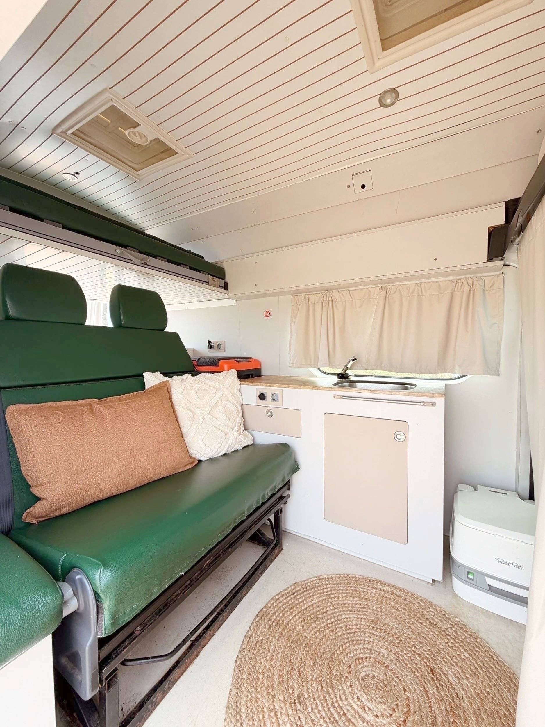 Dinette Fiat Talento 1,6 l 120 ch - Yescapa