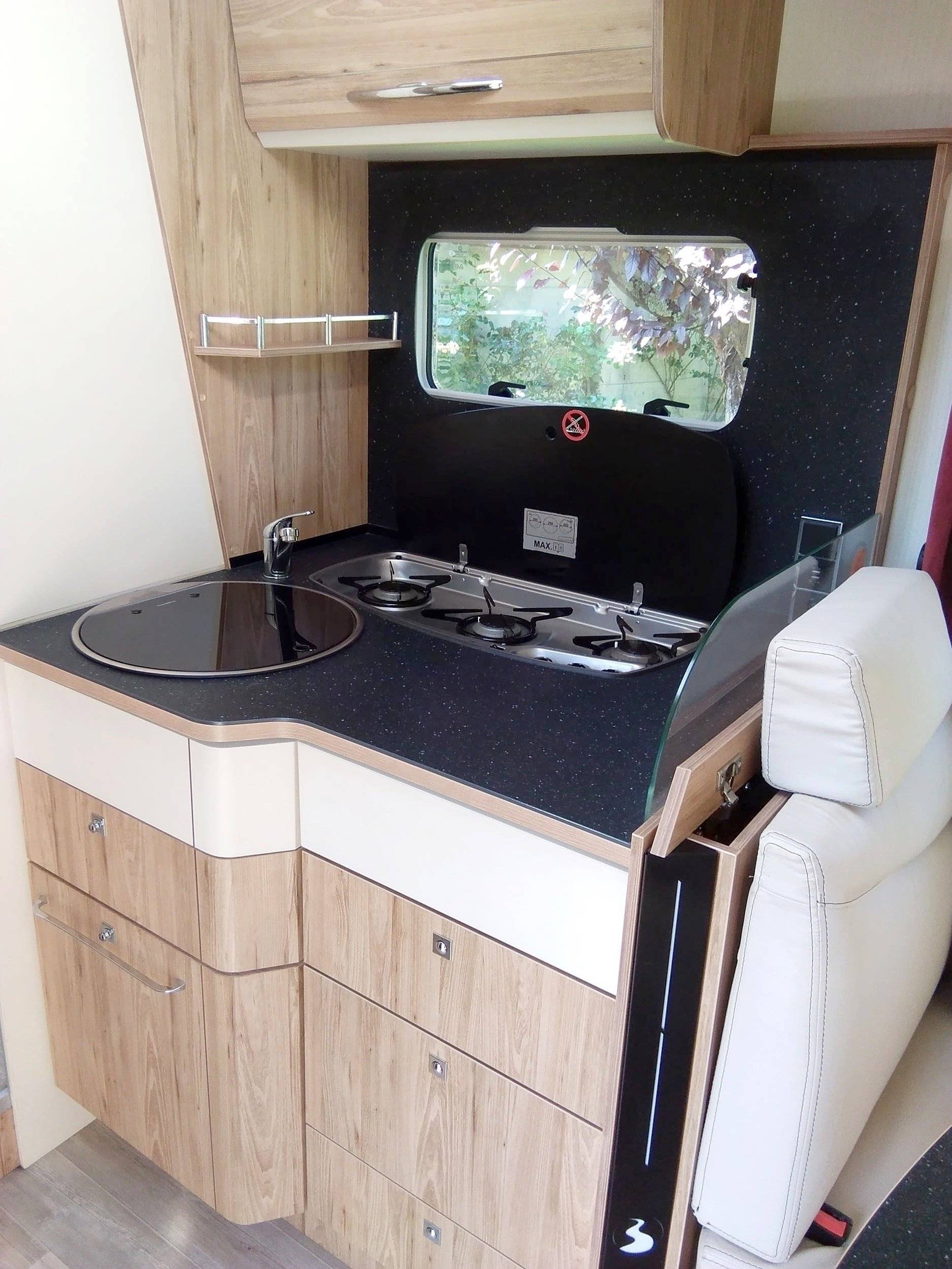 Bavaria 2,3 l 130 ch