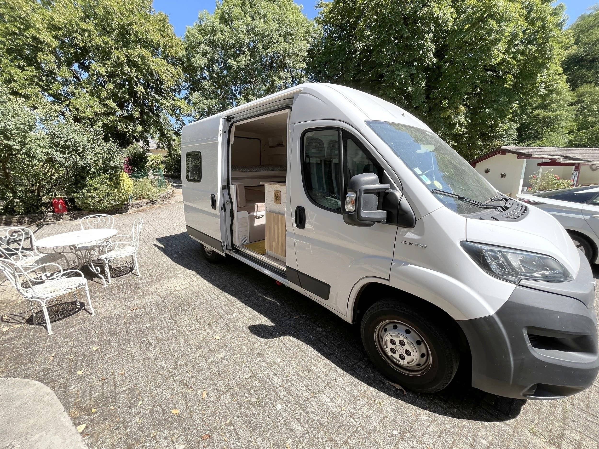 Alpes Camping-Car 1