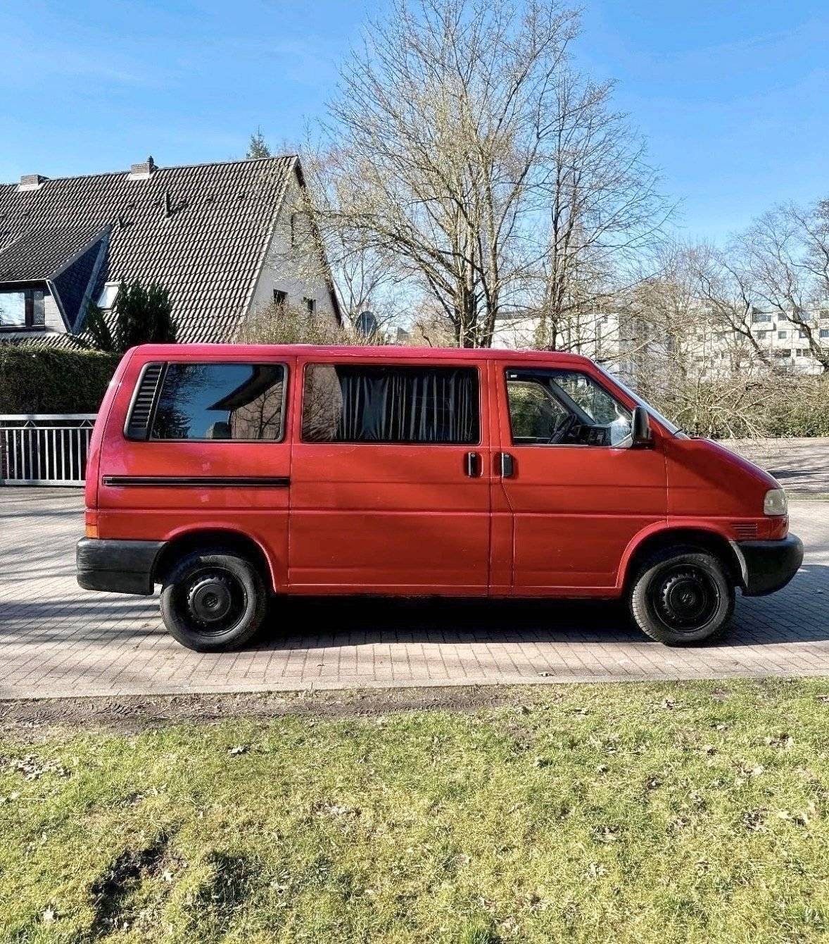 Camper Track Van