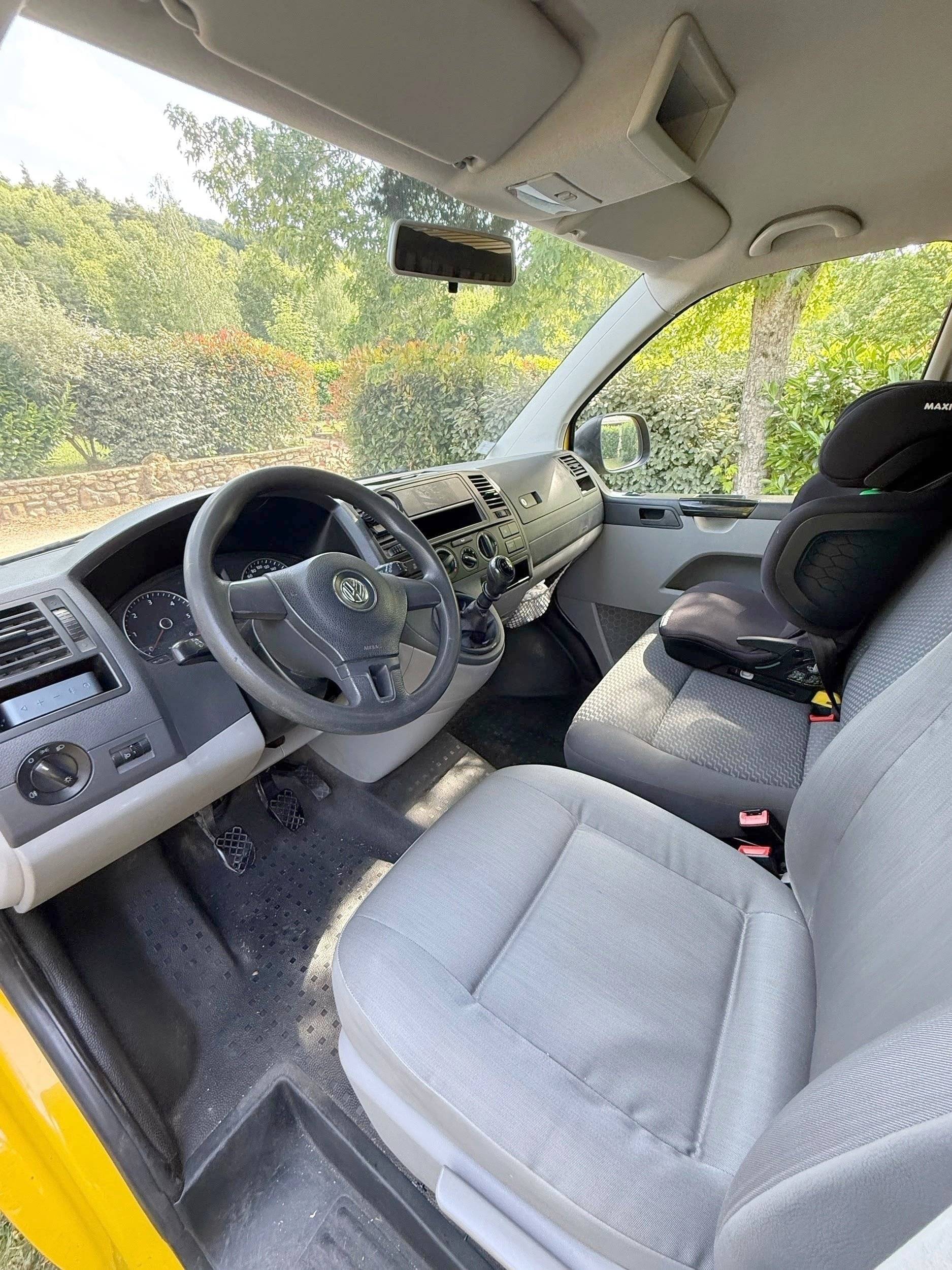 Volkswagen T5 2,0 l 84 ch