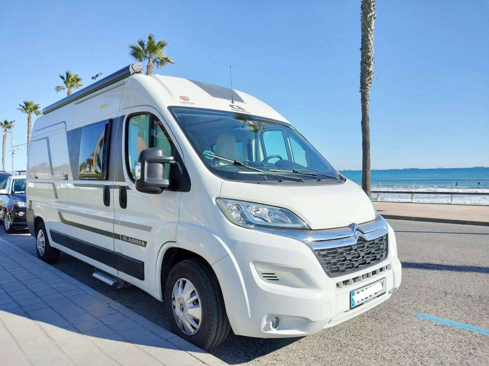 Adria Twin Axess 600 Spt family