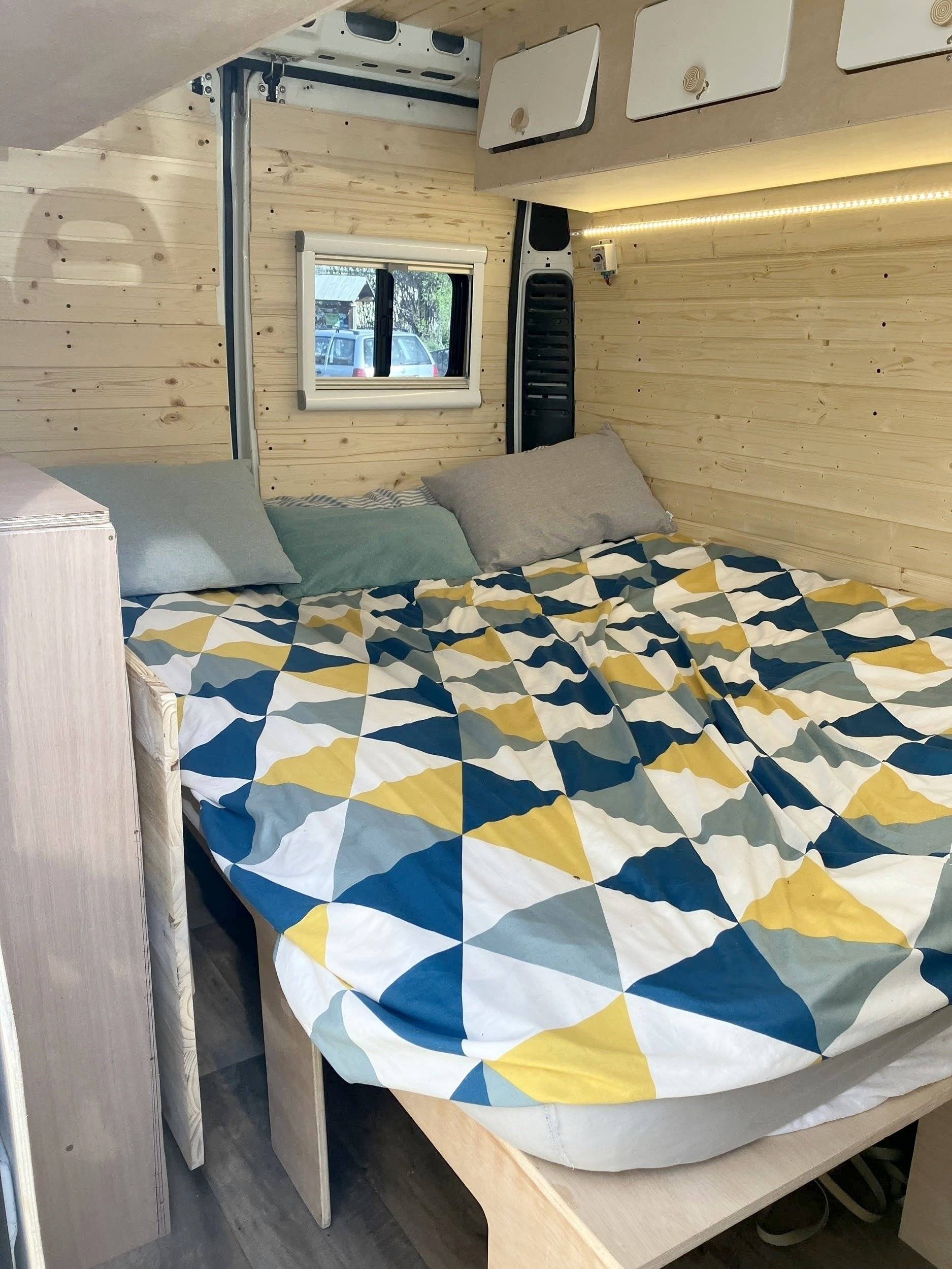 Peugeot Boxer 2,0 l 130 ch