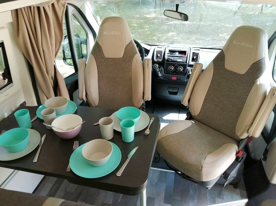 Coin repas Fiat Fiat 2,3 l 130 ch. - Yescapa