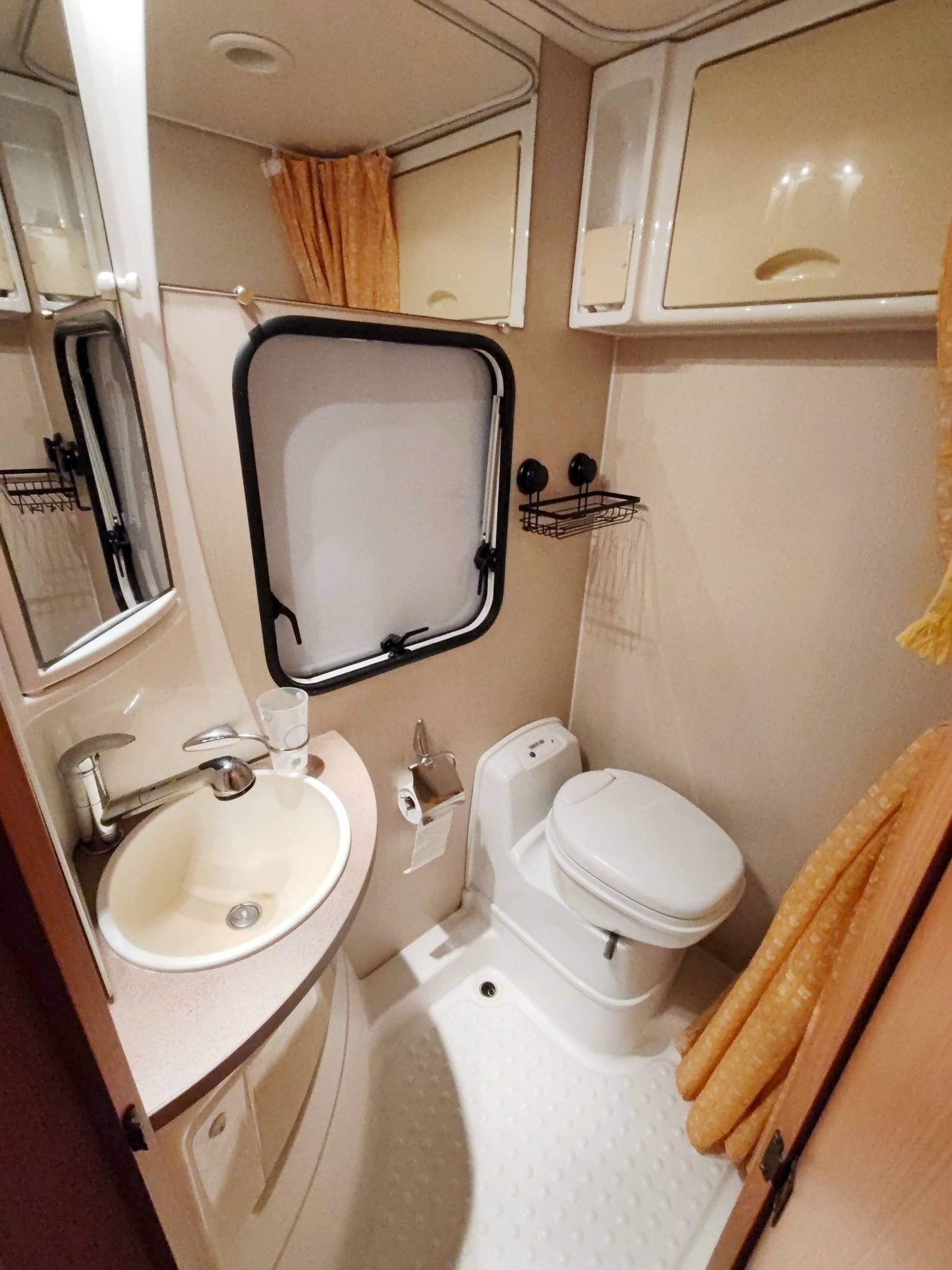 Challenger Transit 2,2 l 140 ch