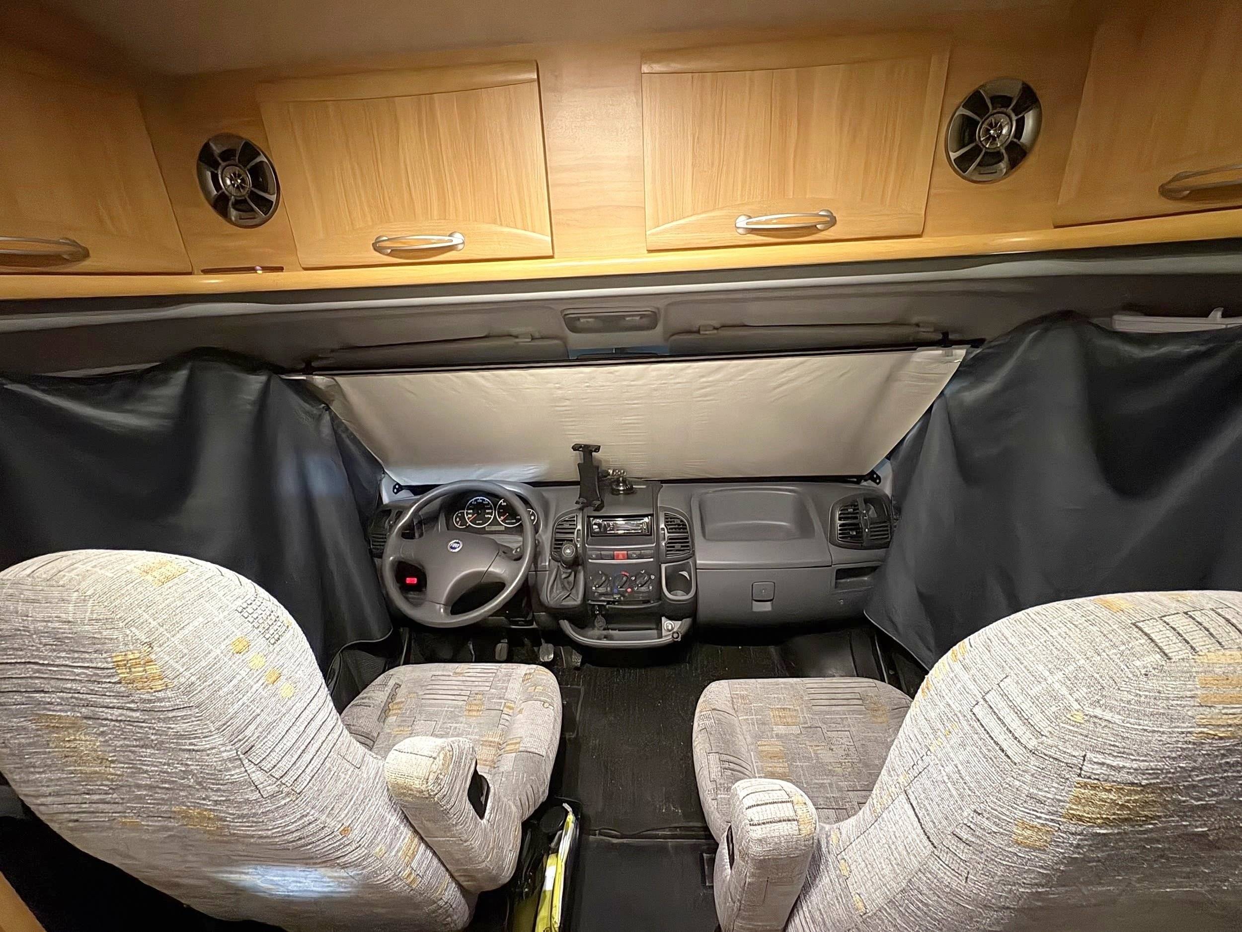 Adria ADRIA CORAL XL 660 SL