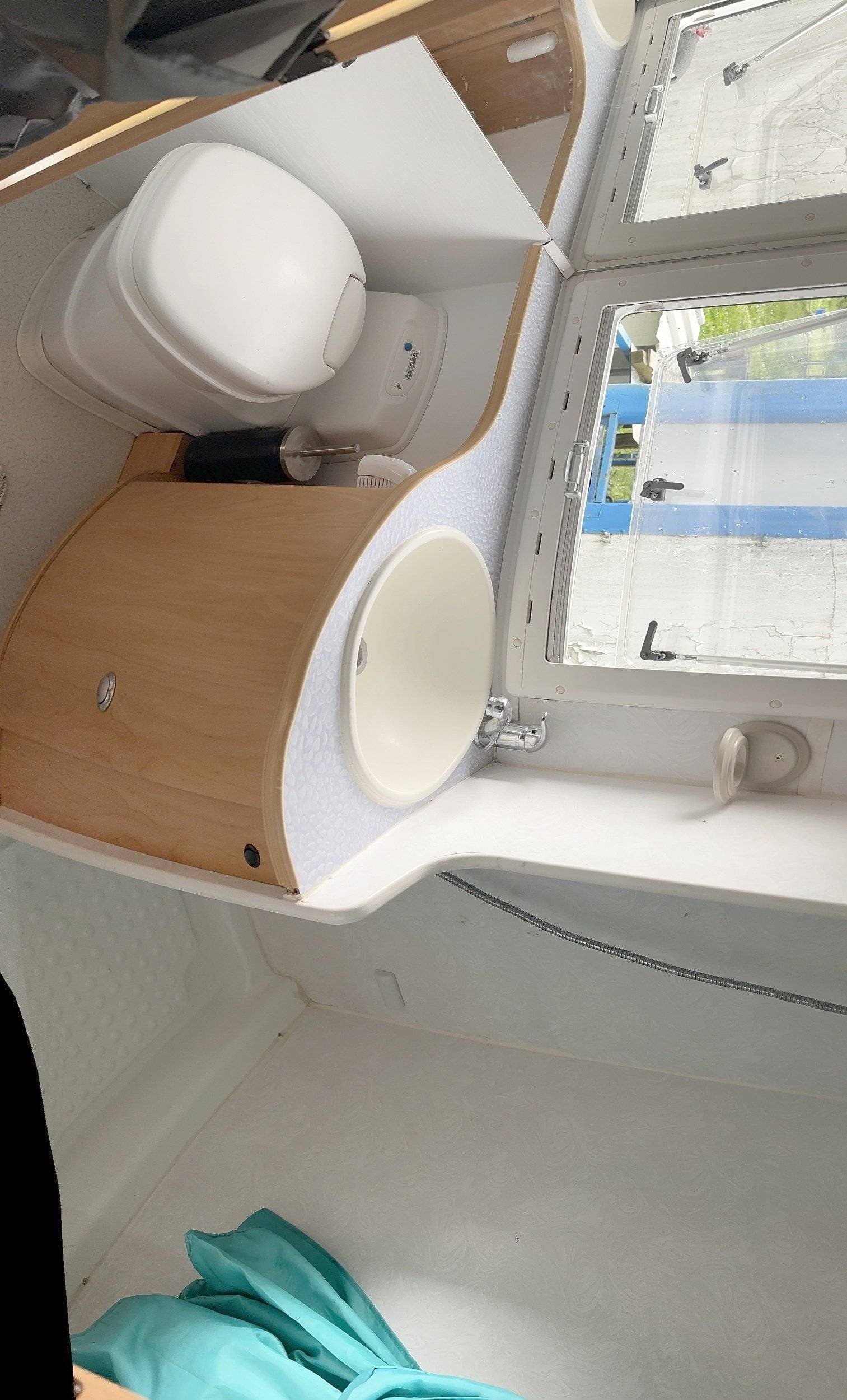 Challenger Transit 2,5 l TDCi 140 ch.