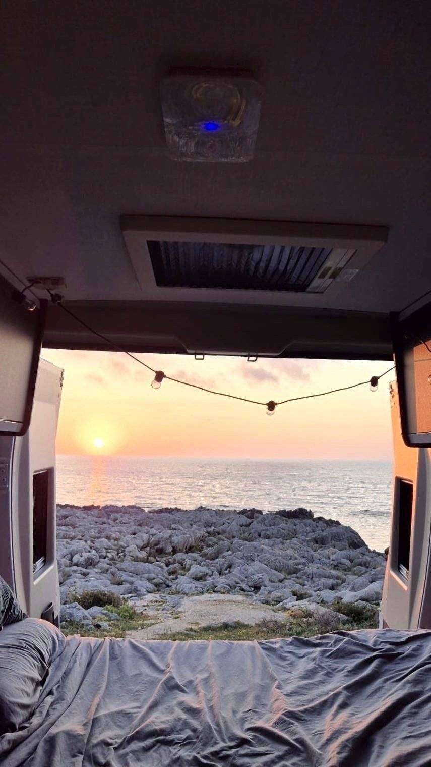 Mclouis Van 3 Menfys