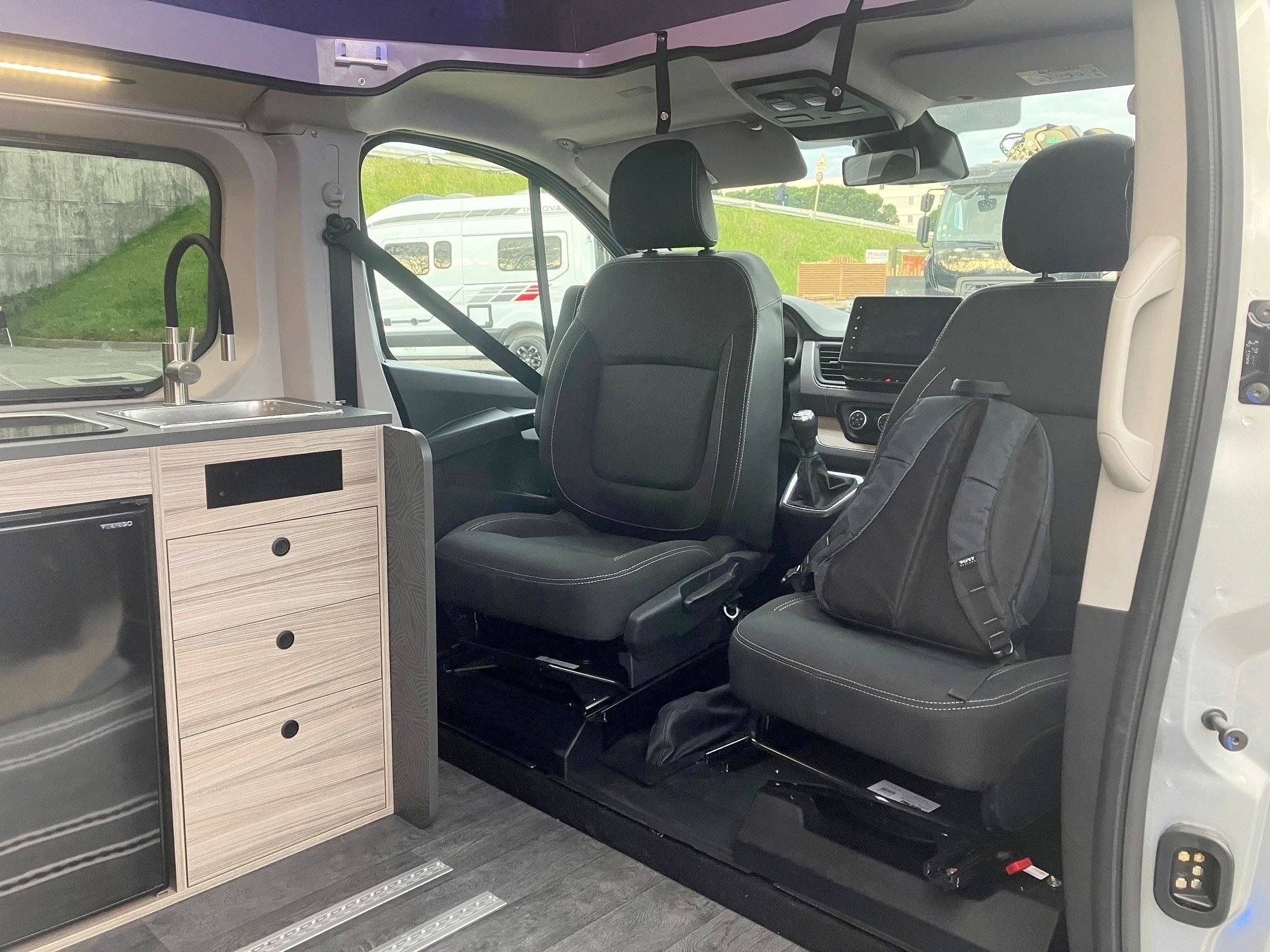 Glénan Concept Cars Renault Trafic 150cv Boite auto