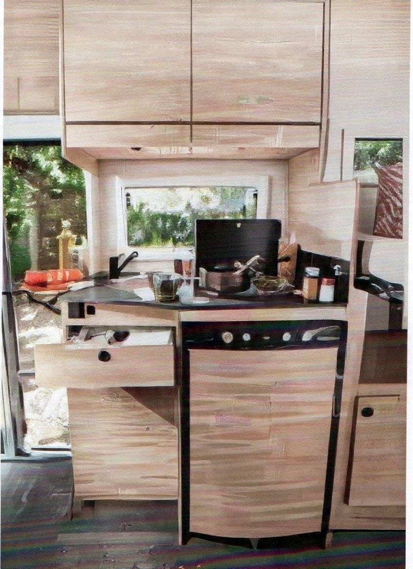 Dinette Ford Challenger - Yescapa