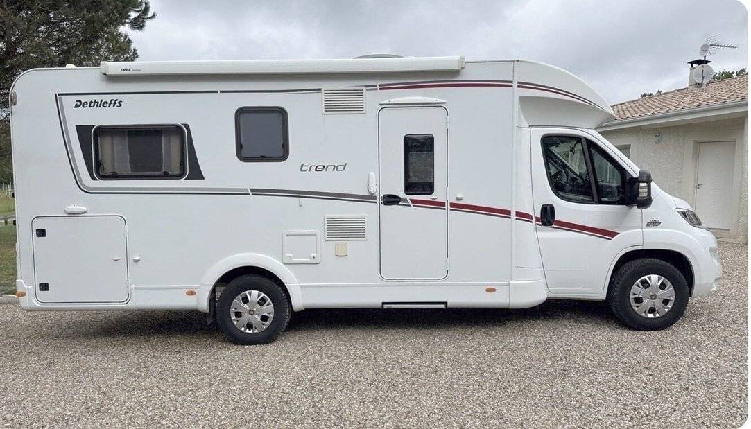 Front view from 3/4 Fiat 140 cv - Yescapa