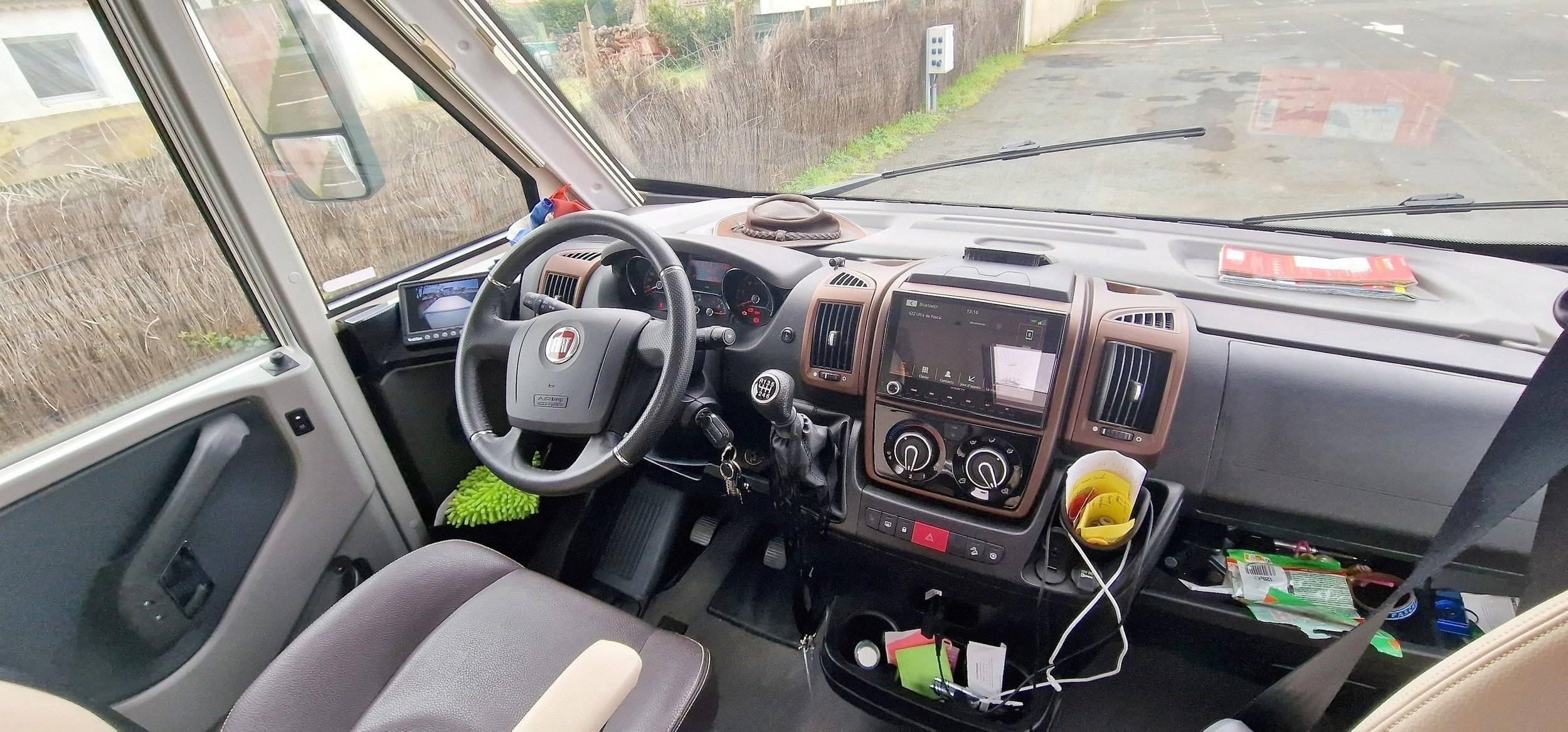 Mobilvetta mobilvetta kline yacht 90