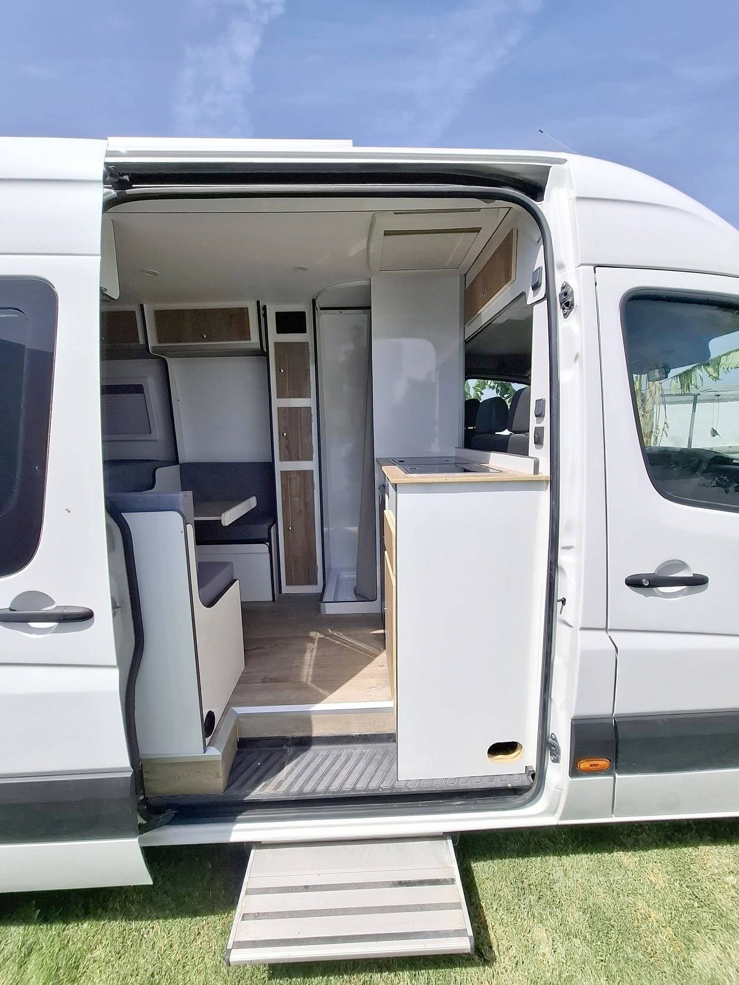 Plazas en cama Volkswagen Crafter - Yescapa