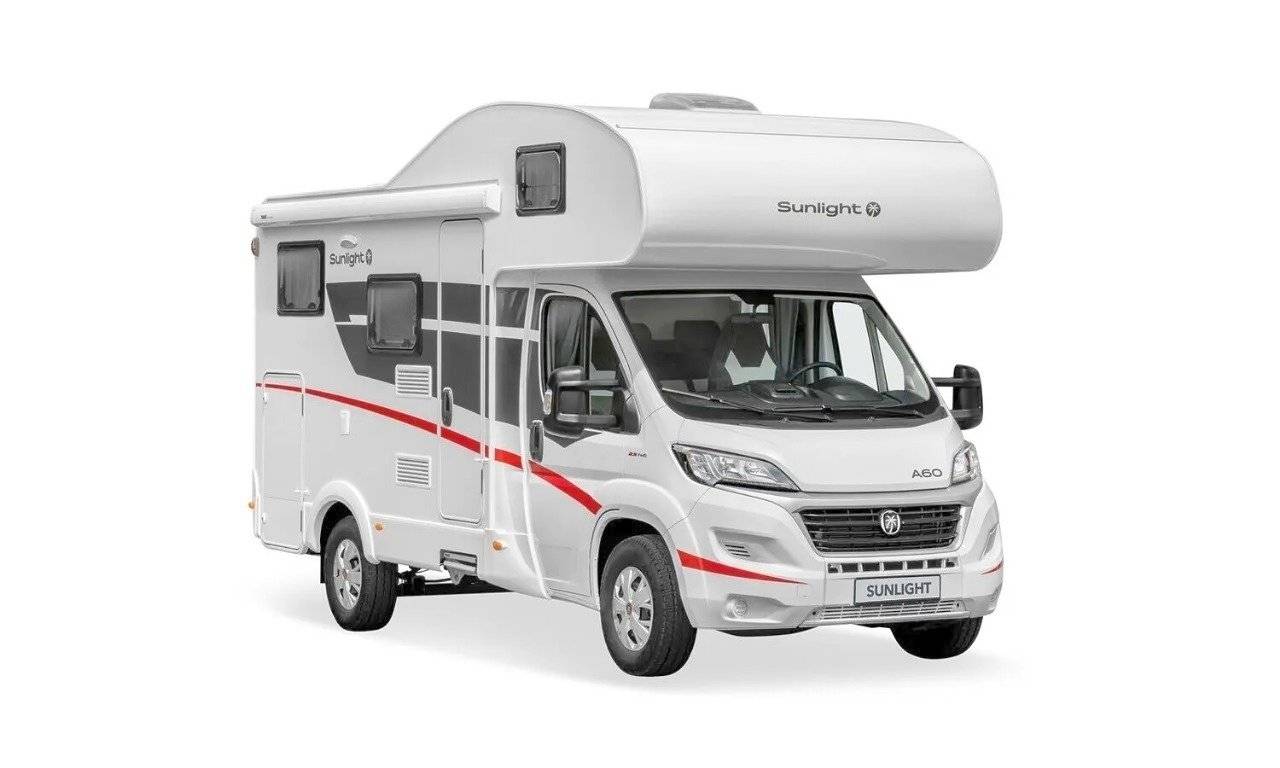 Vue avant de 3/4 Fiat FIAT DUCATO 2.2 140 BHP - Yescapa