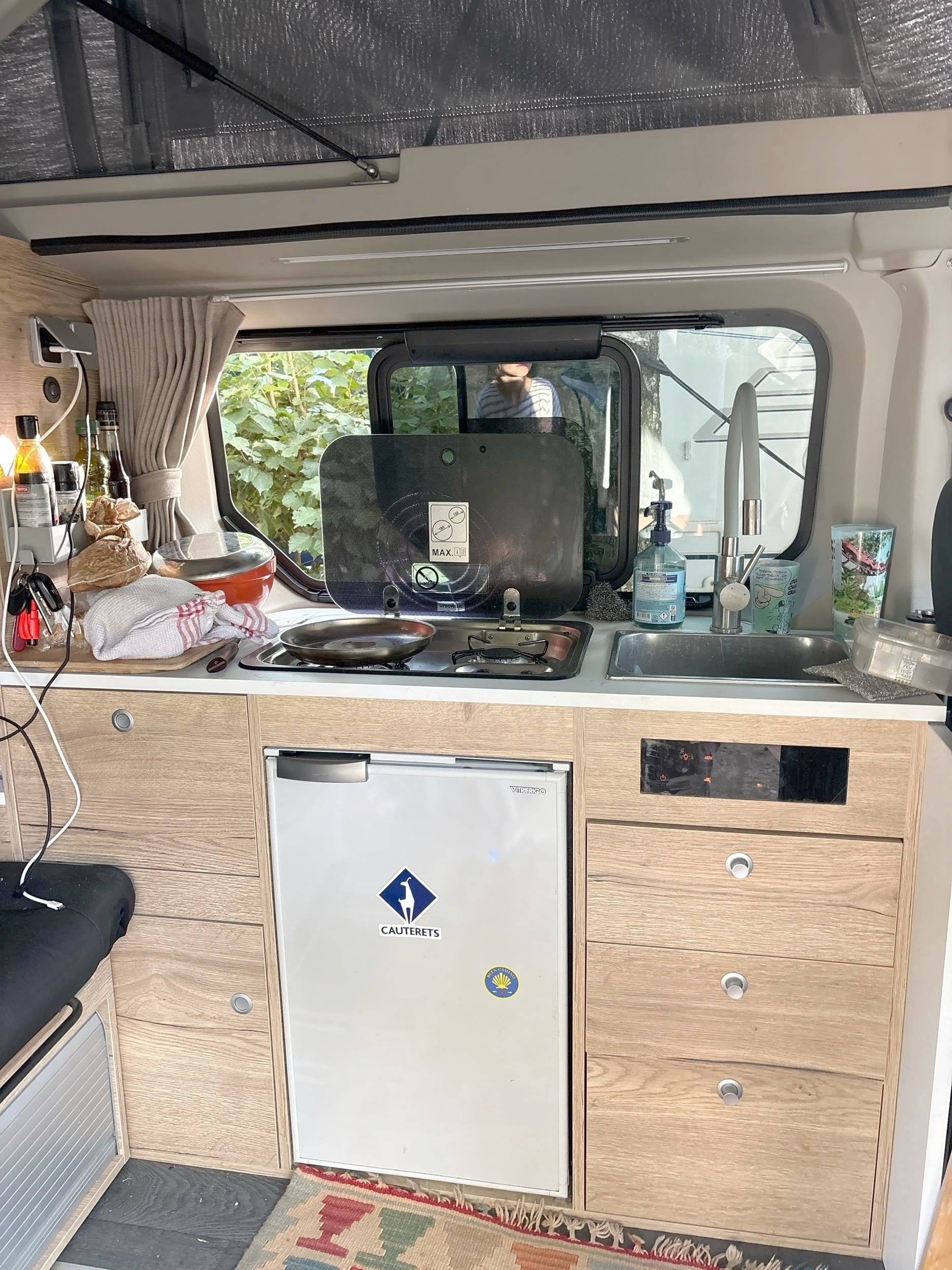 Cozinha Renault Renault Trafic 150cv - Yescapa