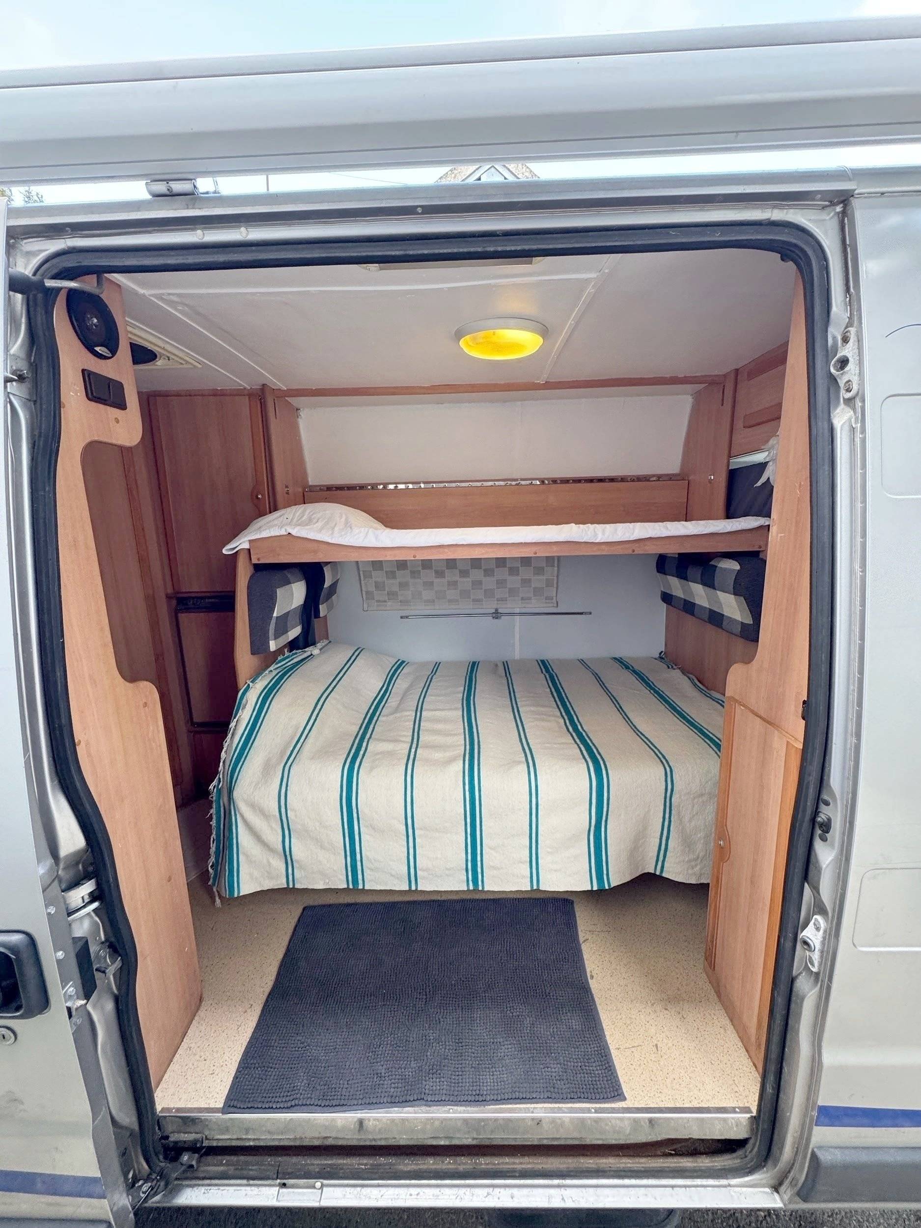 Schlafplätze Fiat Ducato 2,2 l 115 ch - Yescapa