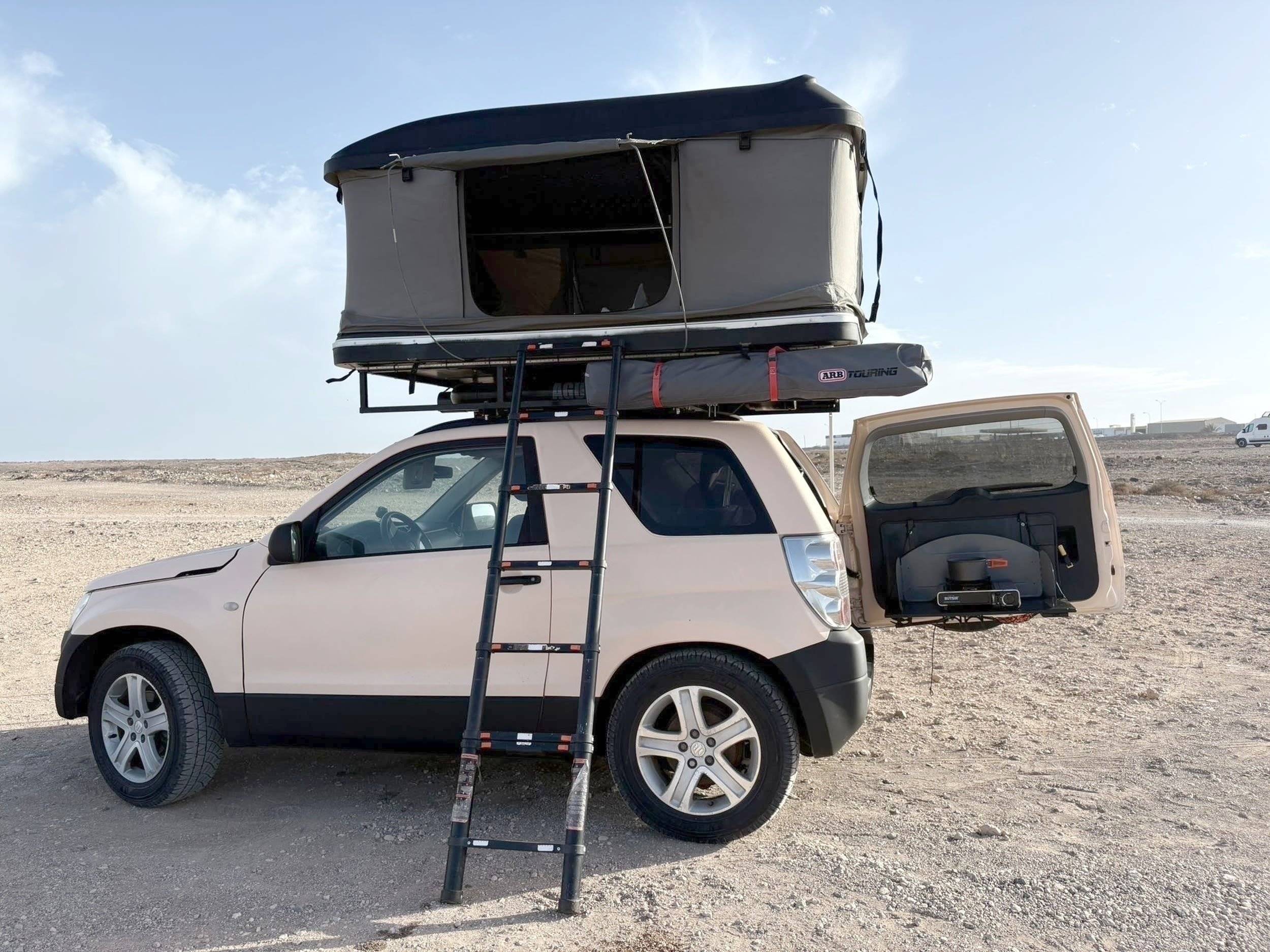 Vue avant de 3/4 Suzuki Gran Vitara - Yescapa