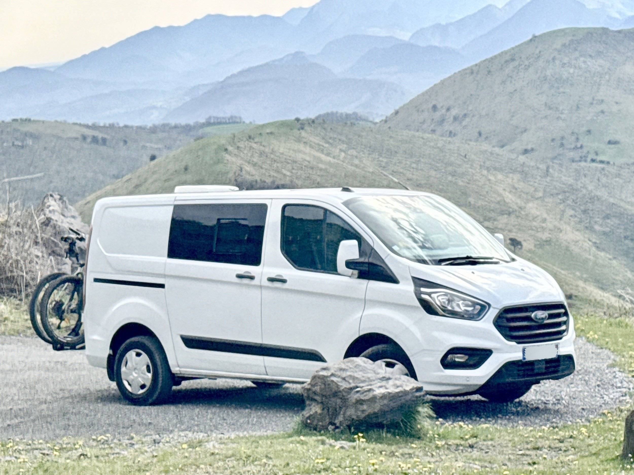 Voorkant 3/4 Ford Ford Transit Custom - Yescapa