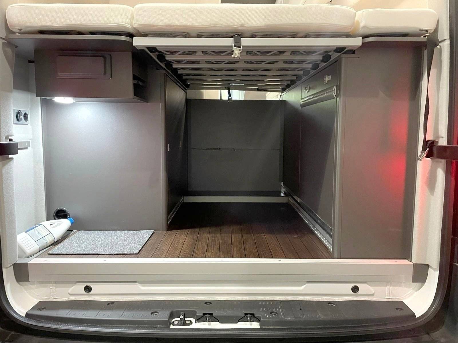 Volkswagen Grand California 600