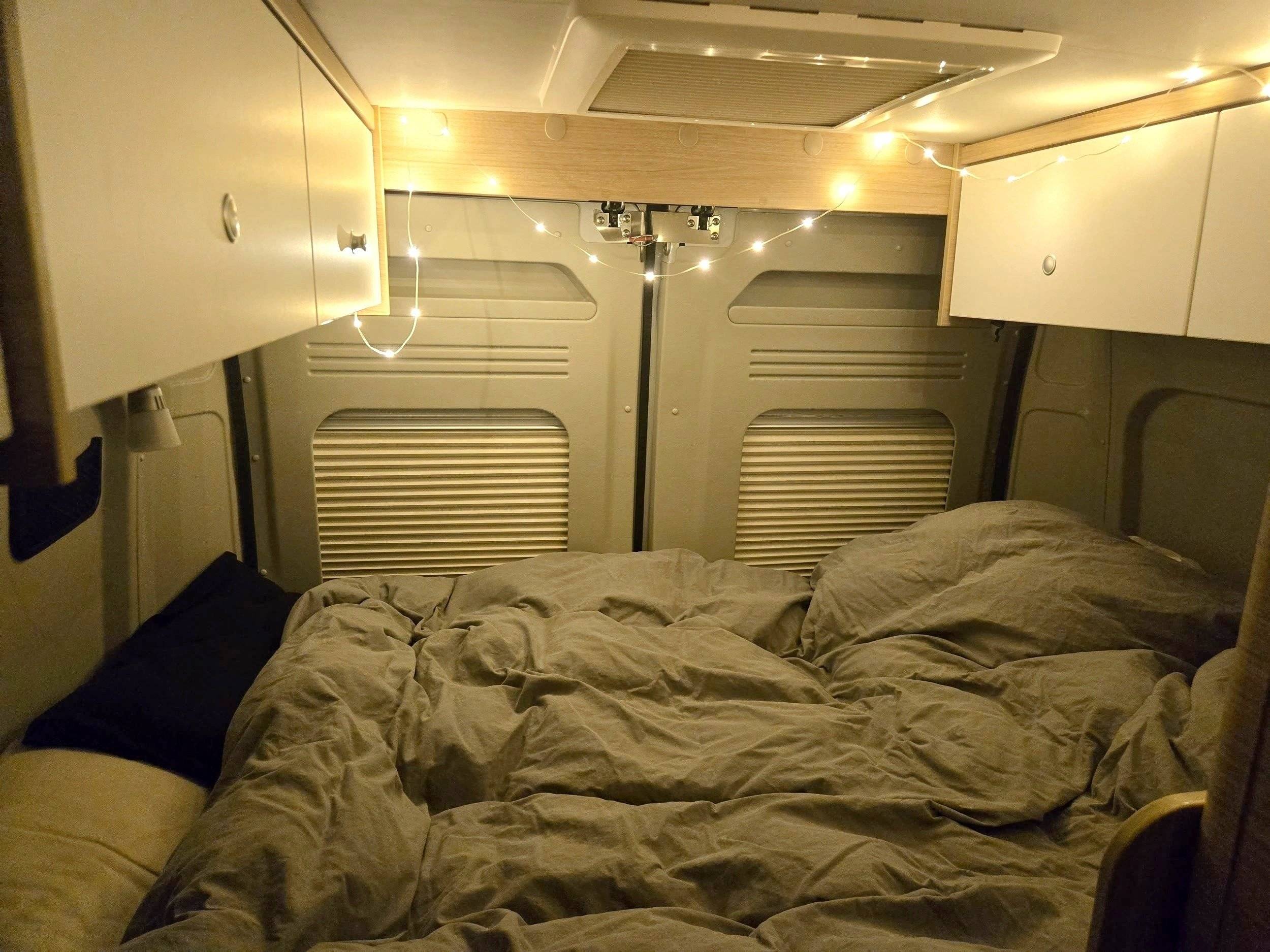 Berth Citroën Jumper 2,2 l 140 PS - Yescapa