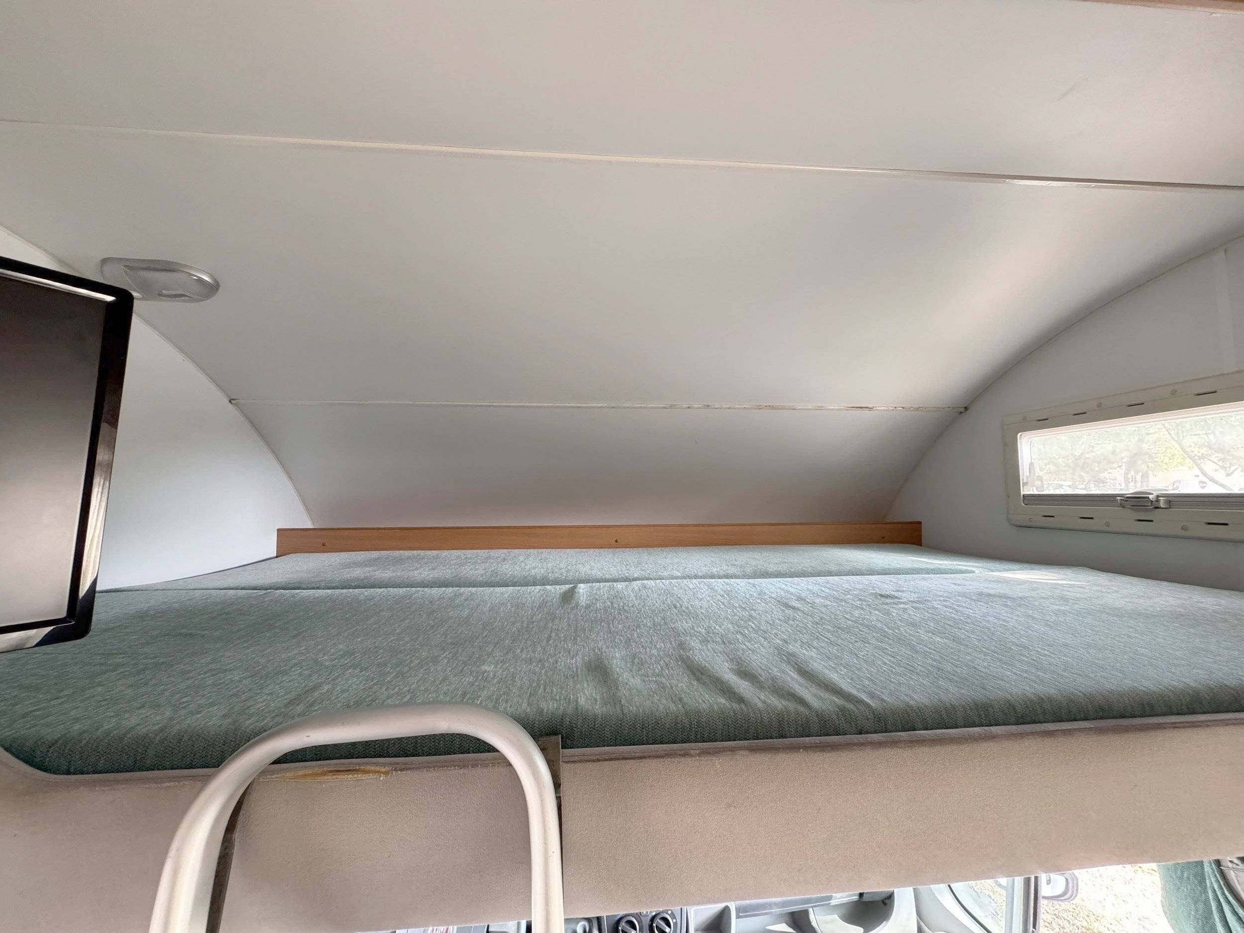 Couchages Fiat Ducato 2,3 l Multijet 130 ch. - Yescapa