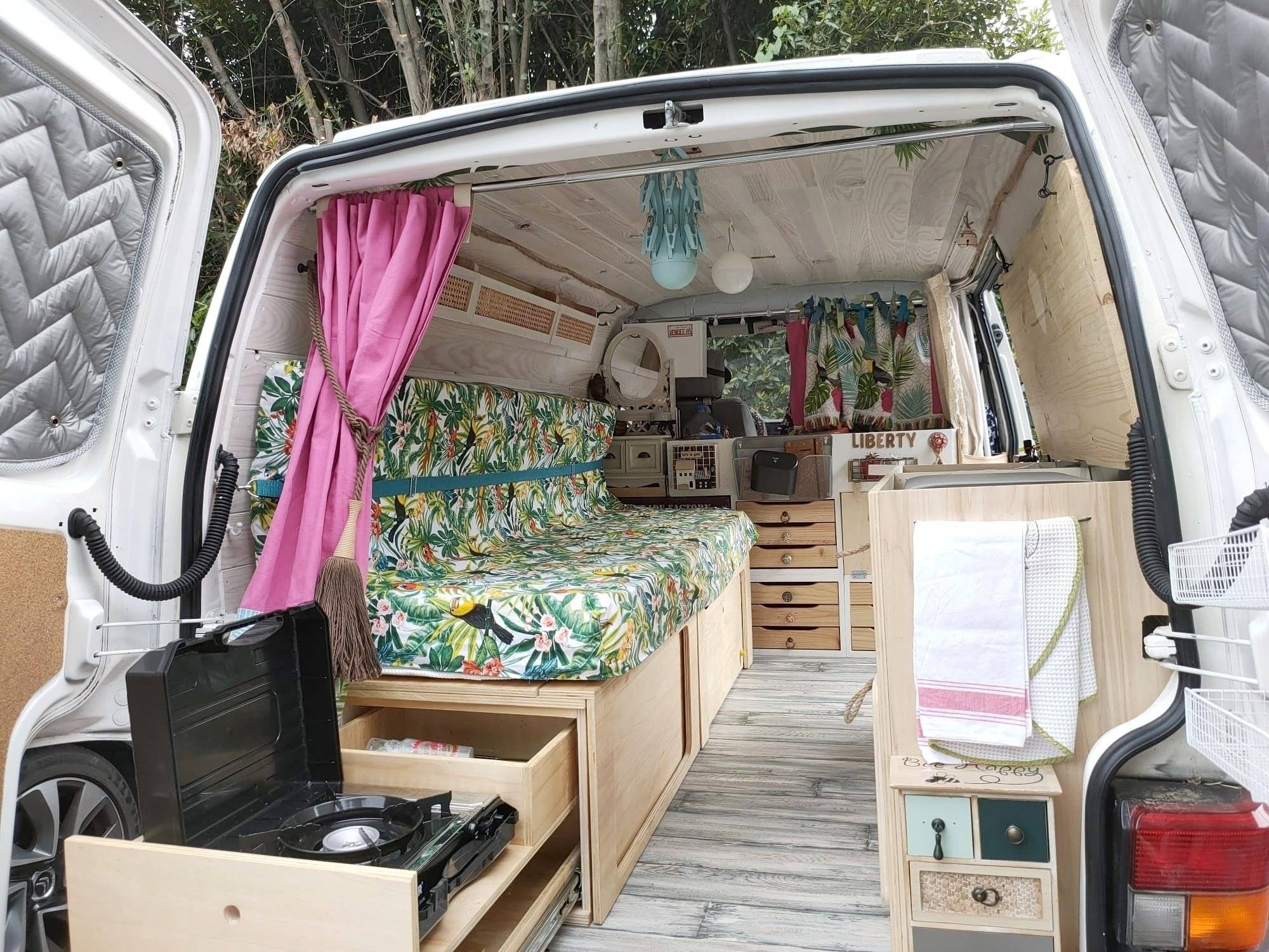 Custo Van Transporter