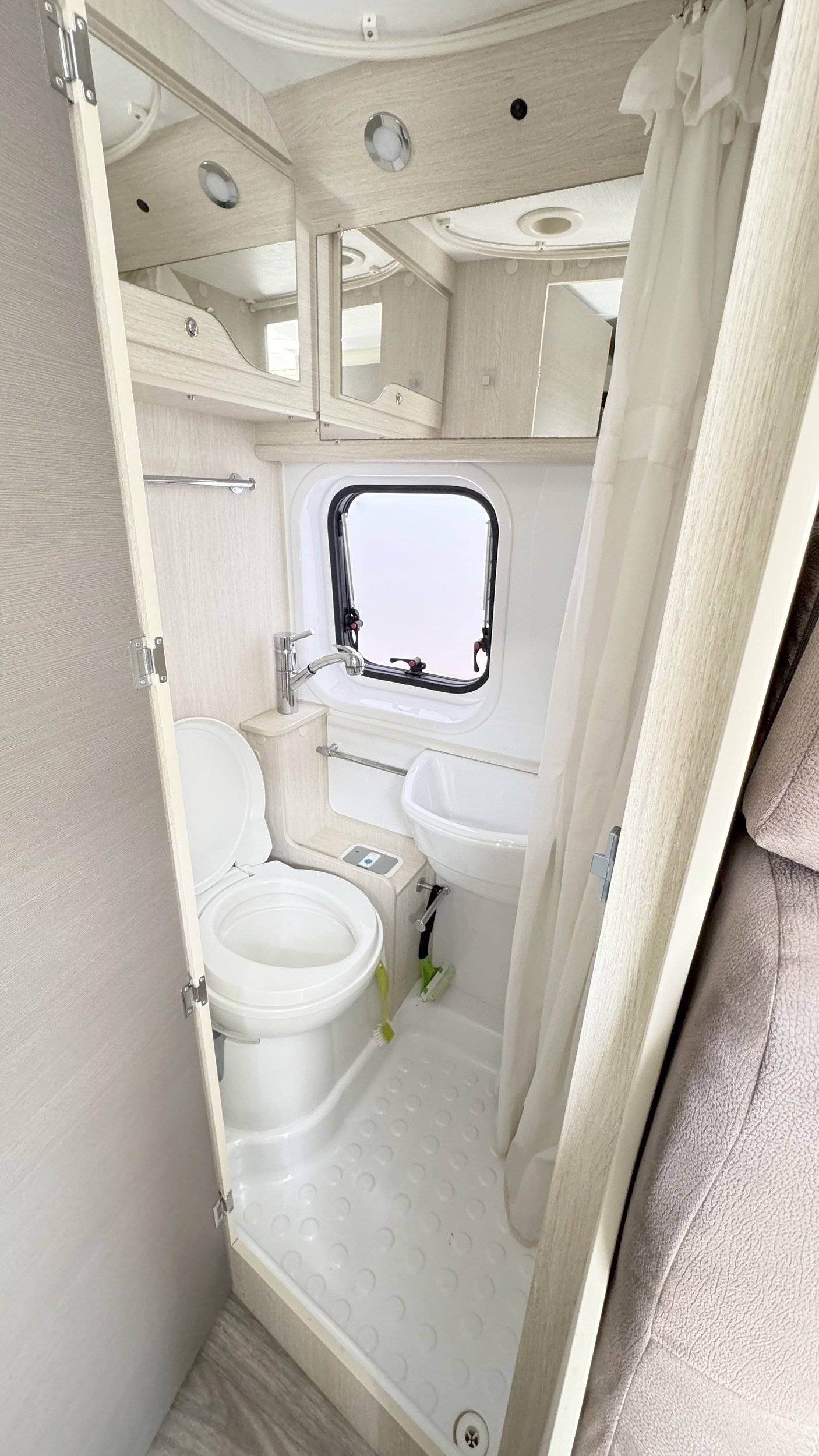 Chausson Chausson V594 Max 