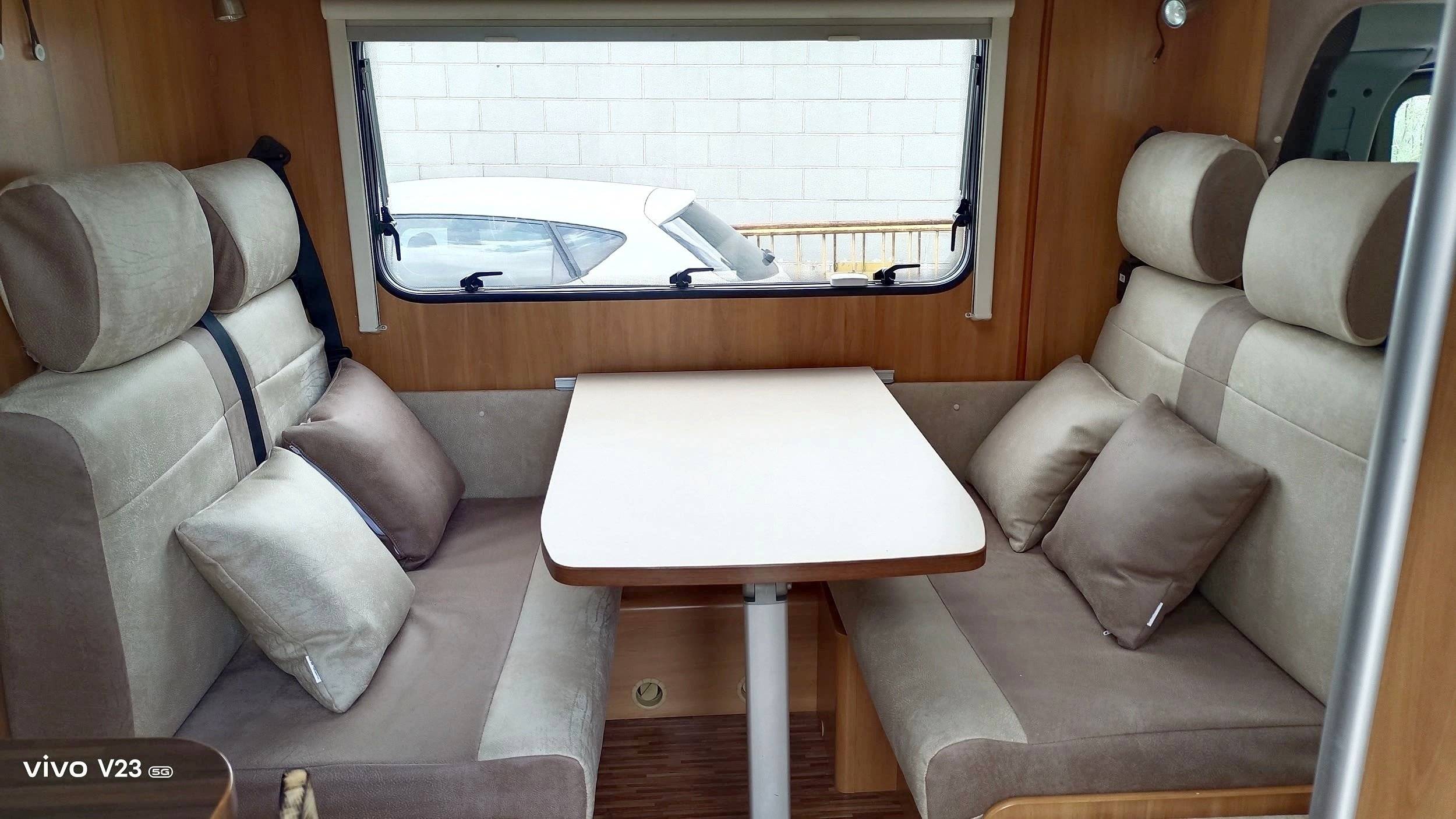 C642 cl Transit 2,2 l 140 ch