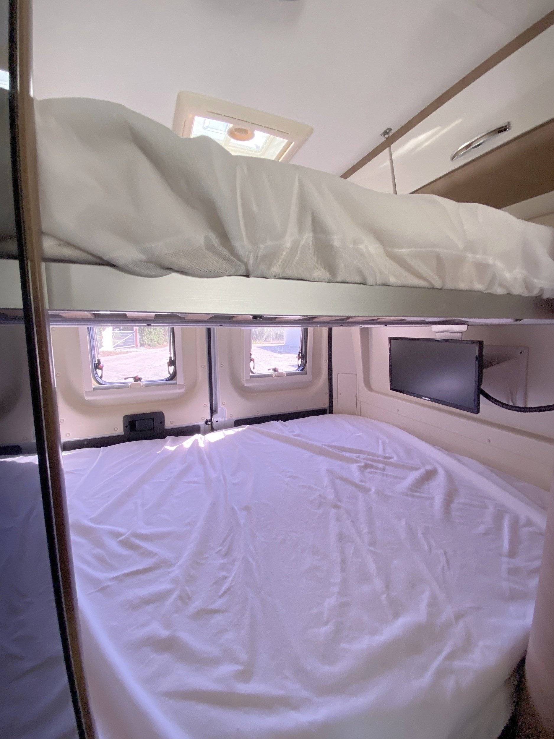 Mclouis Menfys Van 3 Maxi S line