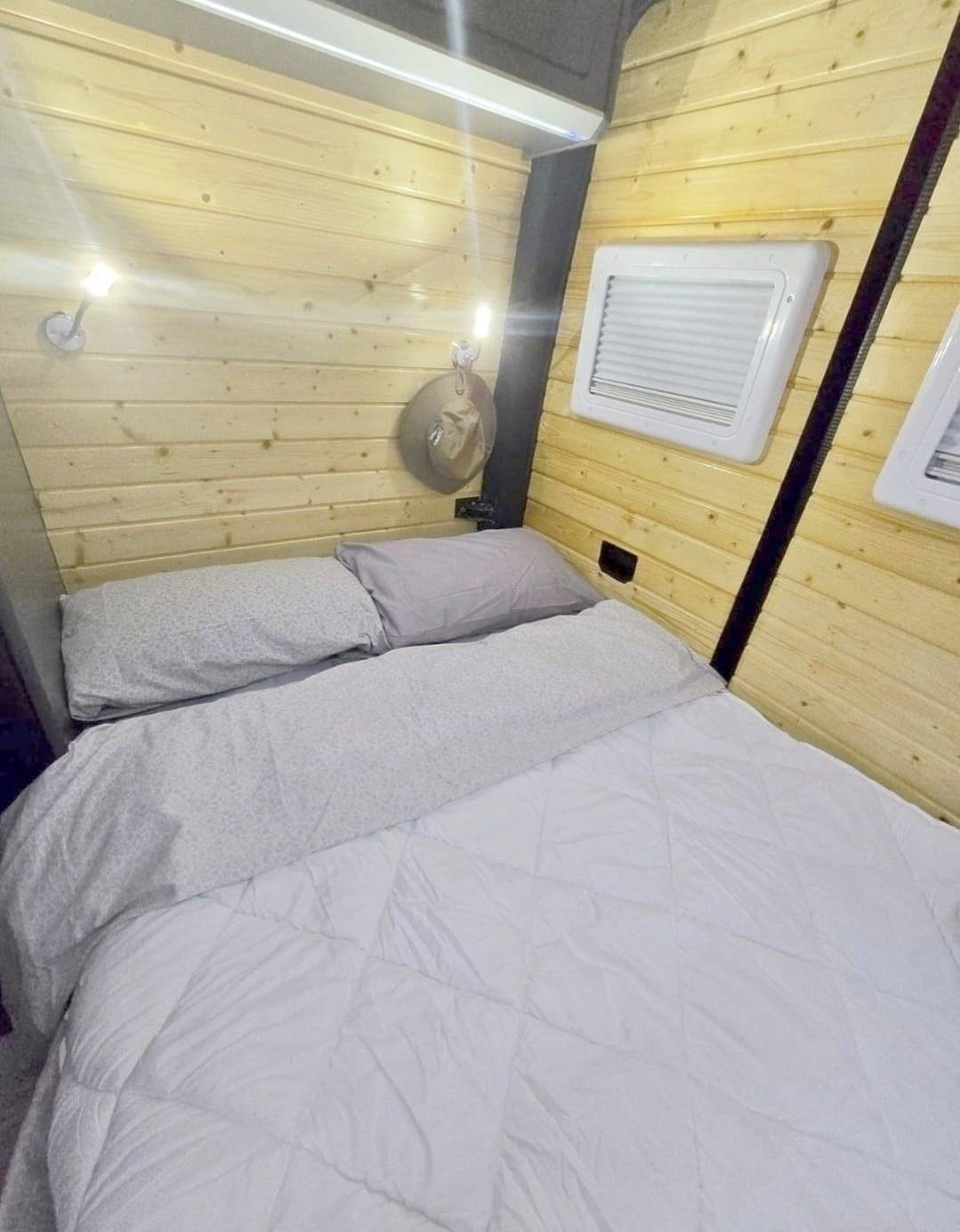 Couchages Volkswagen Crafter 2,0 l 136 ch - Yescapa