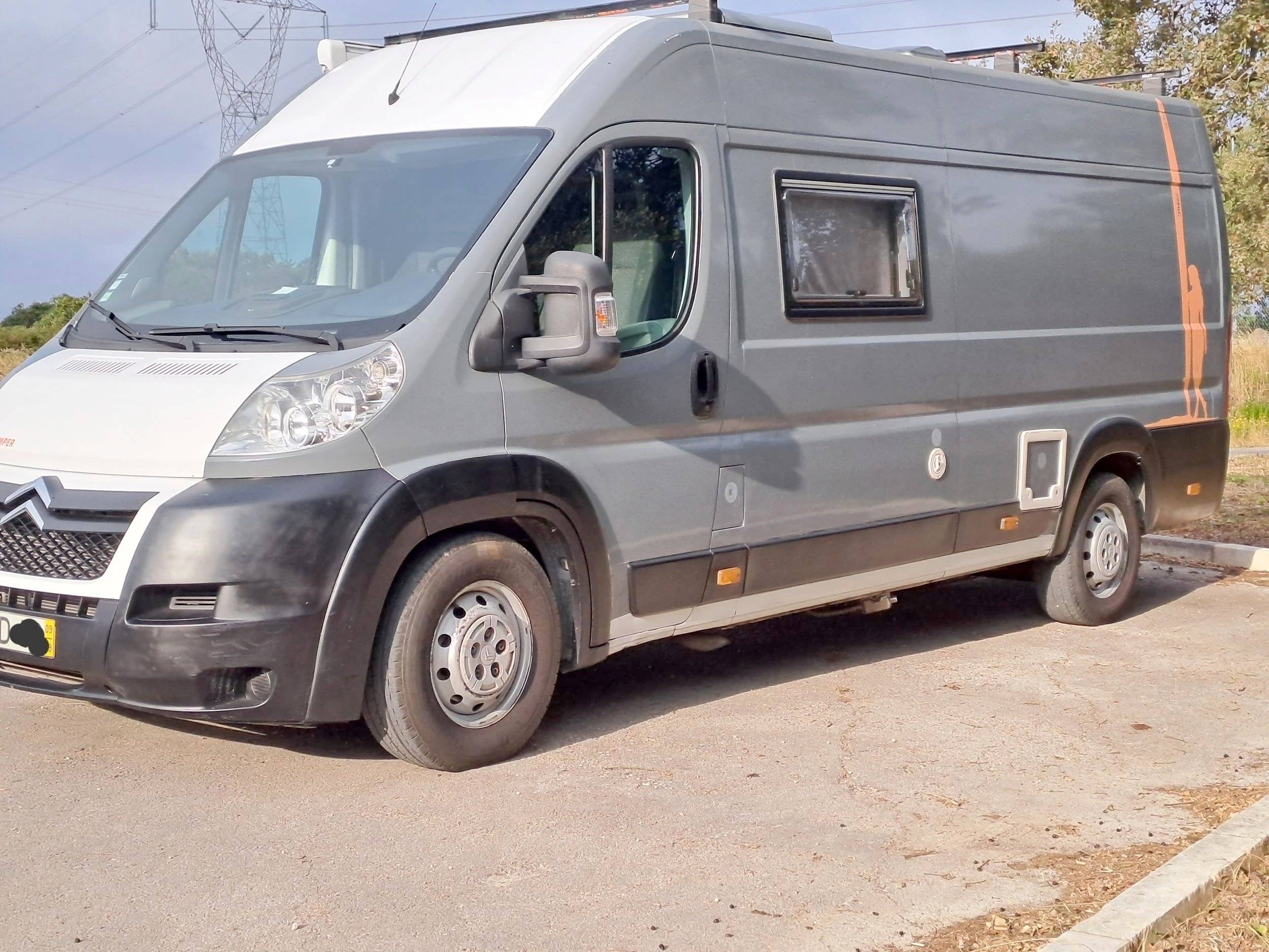 Voorkant 3/4 Citroën - Yescapa