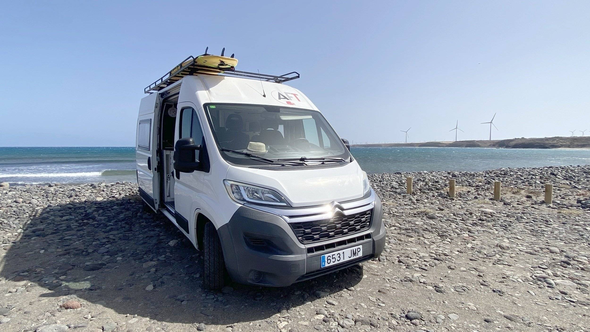 Vue avant de 3/4 Citroën Citroën jumper - Yescapa