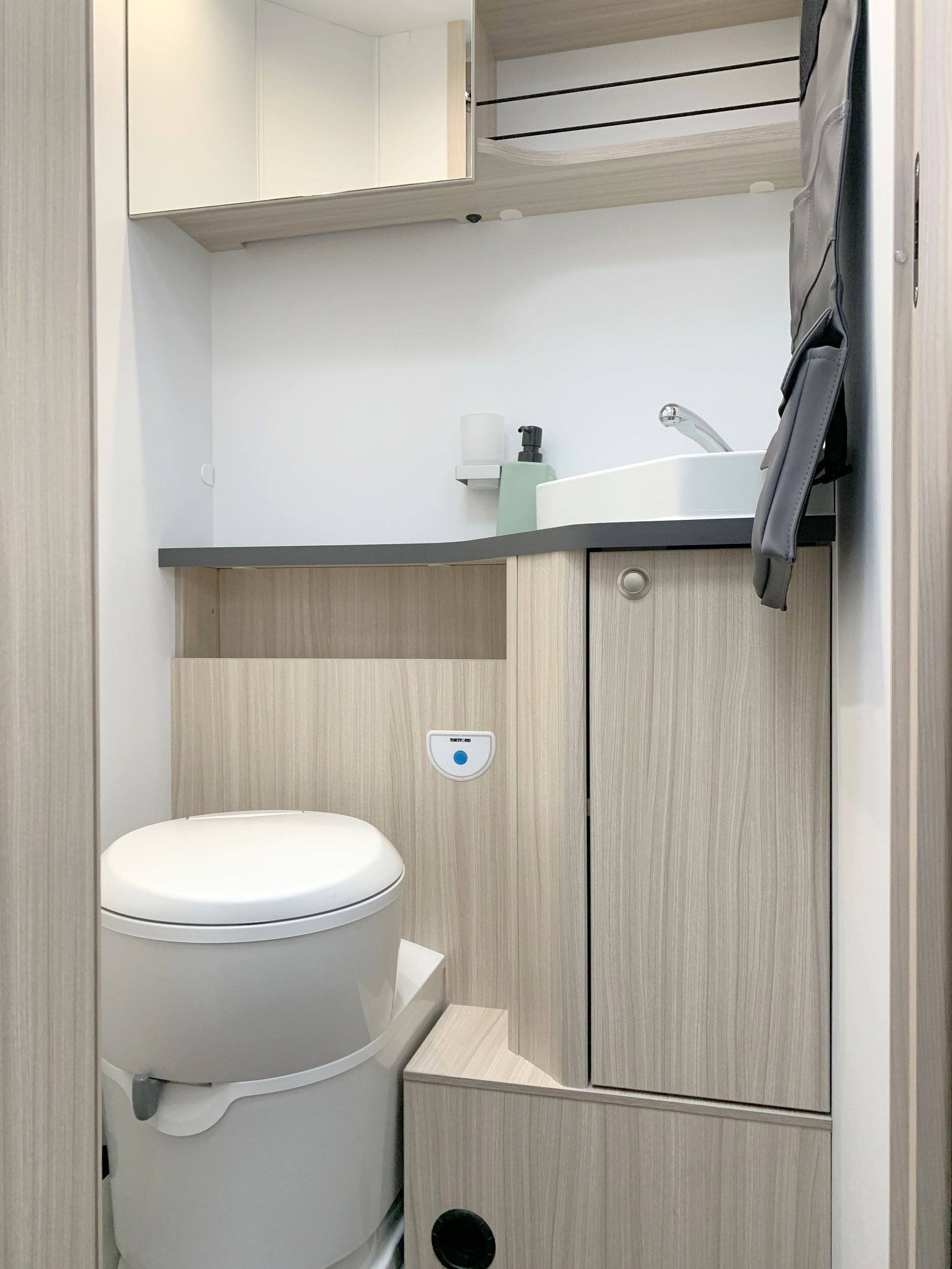 Adria Sun Living A Series 75 SL