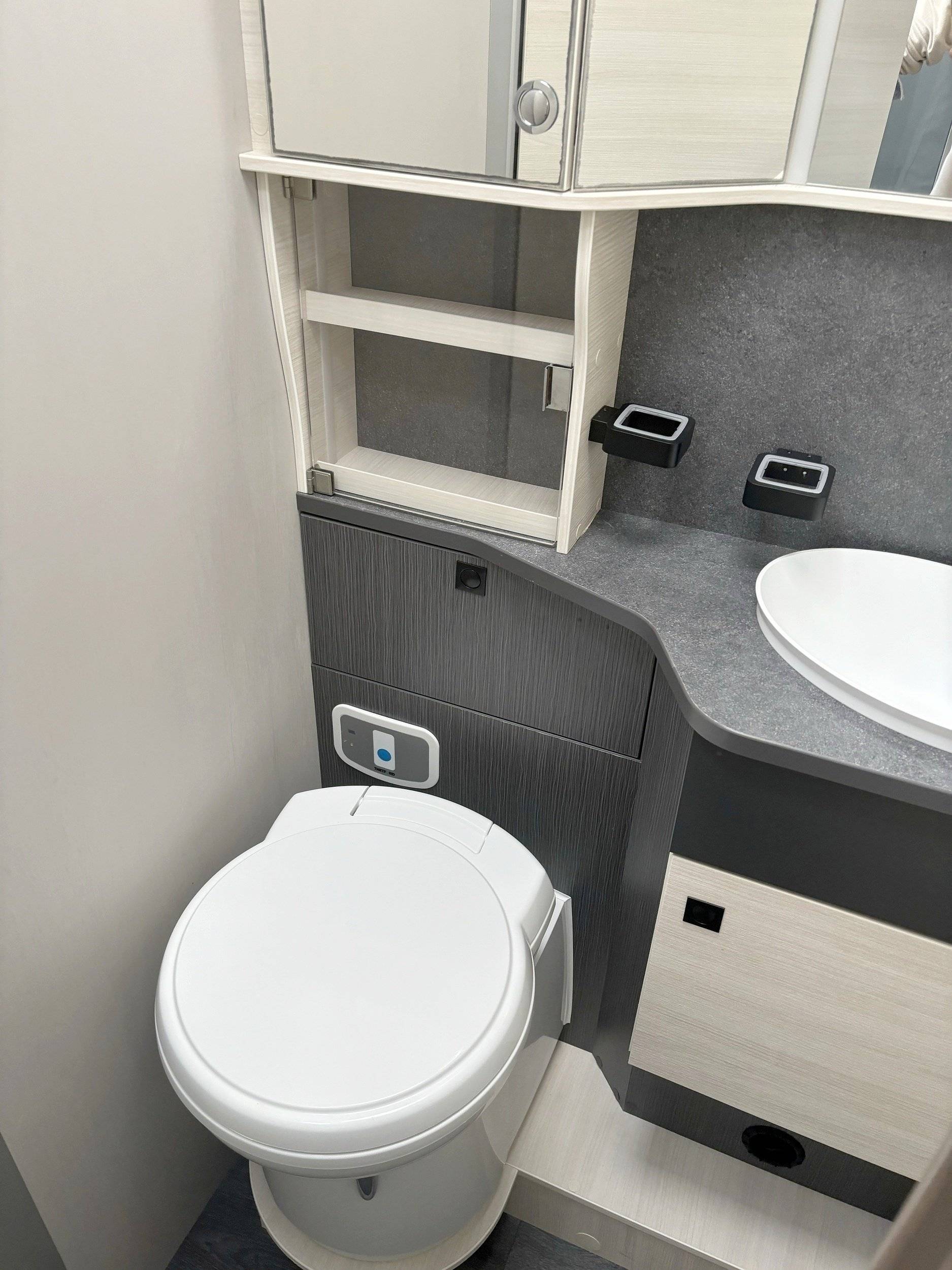 Challenger transit 170