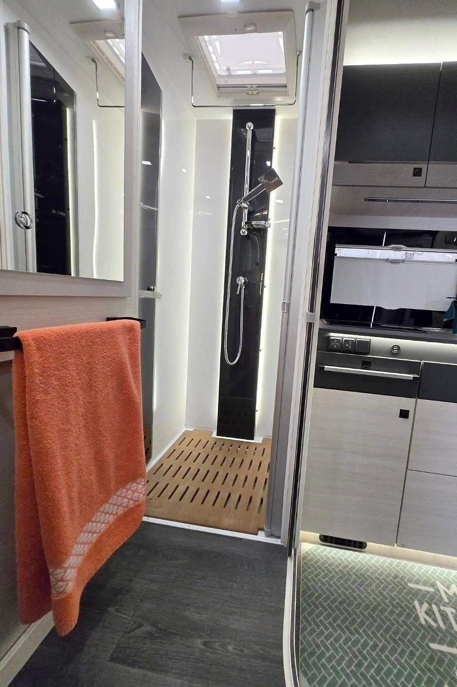 Challenger 260 GRAPHITE ULTIMATE