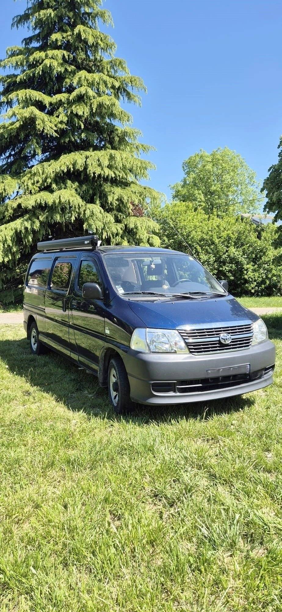 Fait maison TOYOTA HIACE