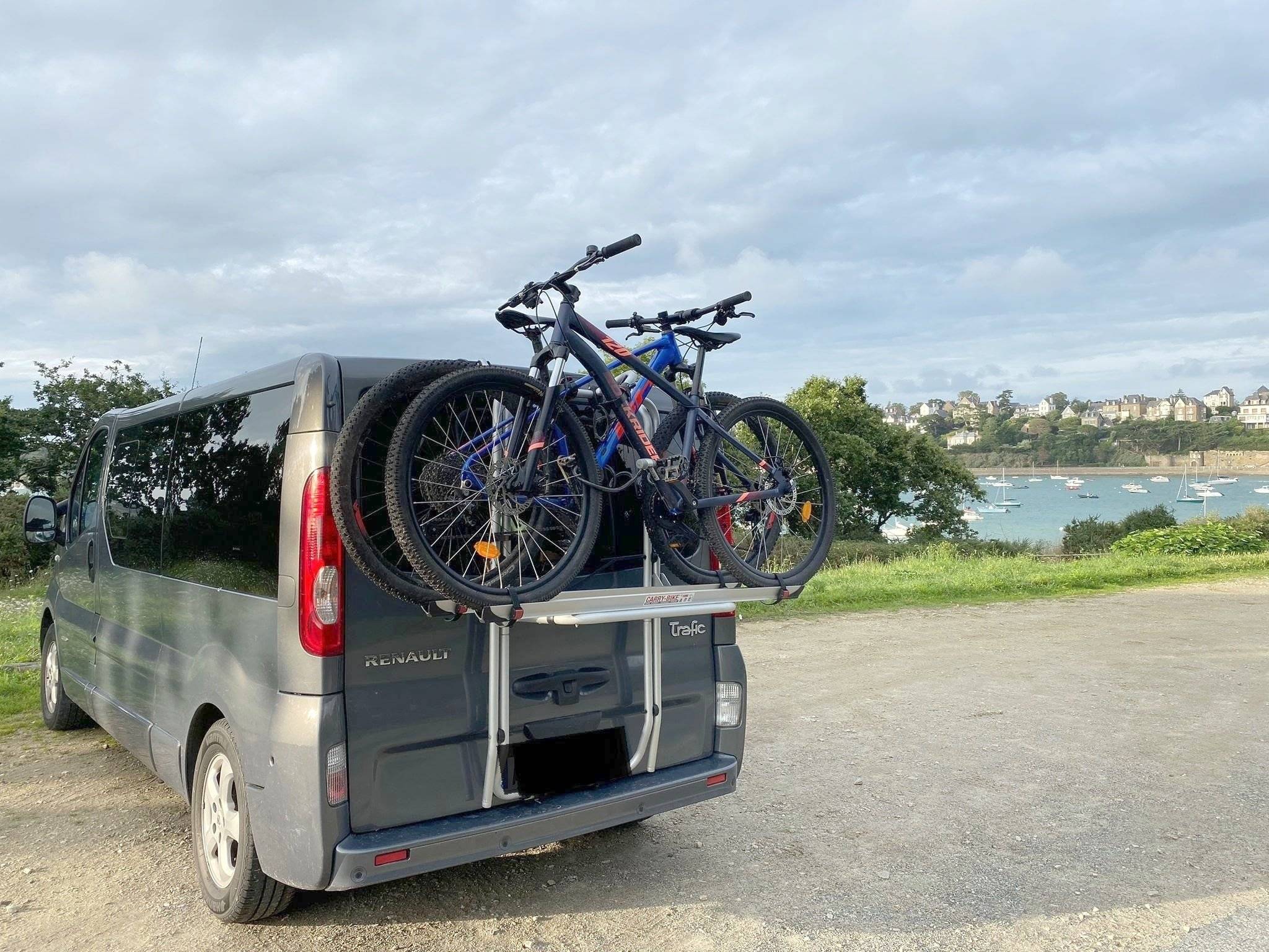 Renault Trafic 2,5 l 150 ch